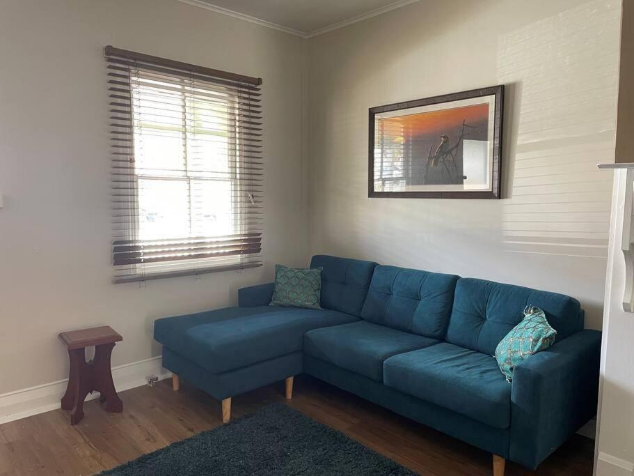 Mimosa Cottage