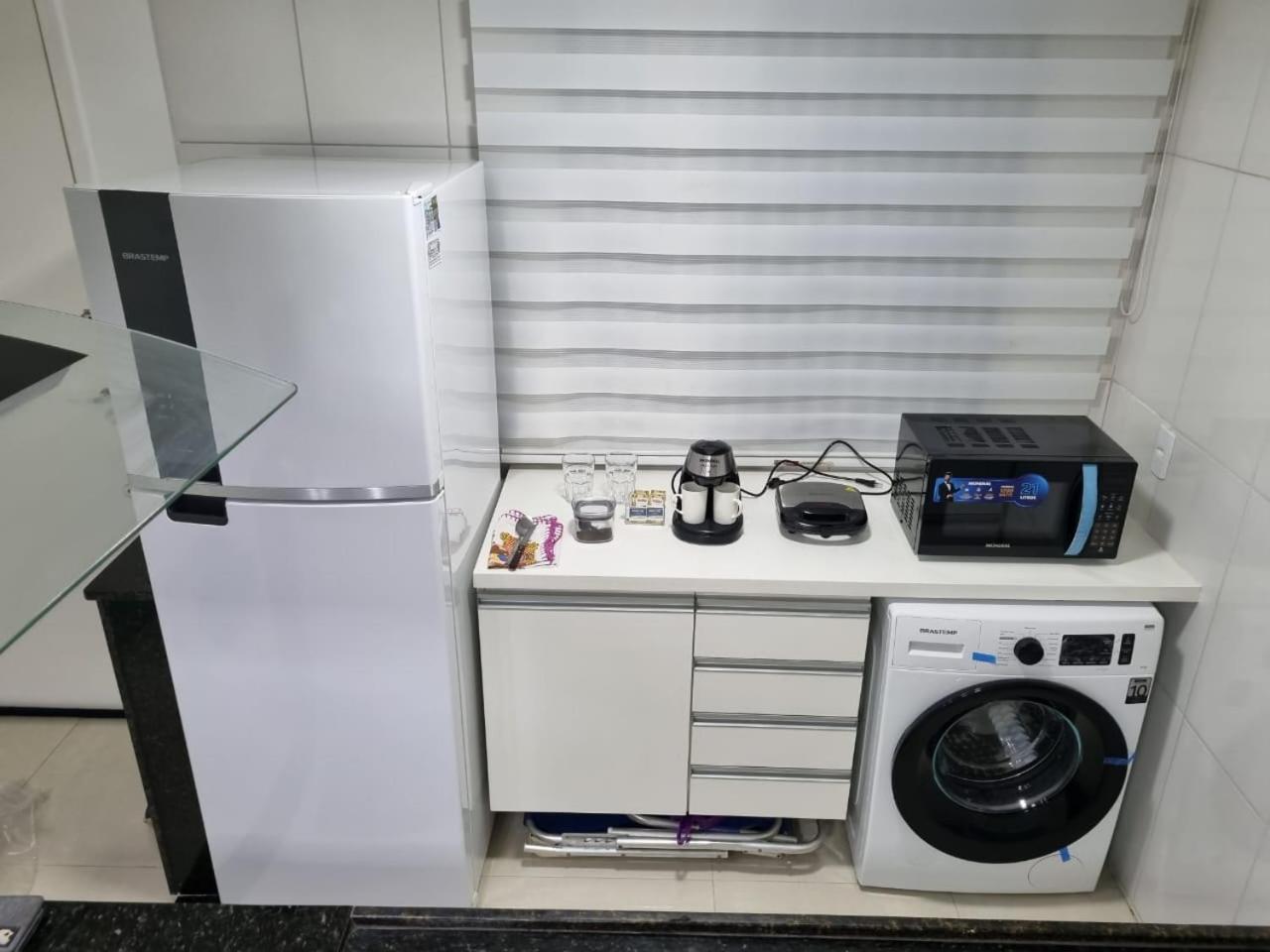 Apartamento super novo, ótima localização na praia do Recreio!