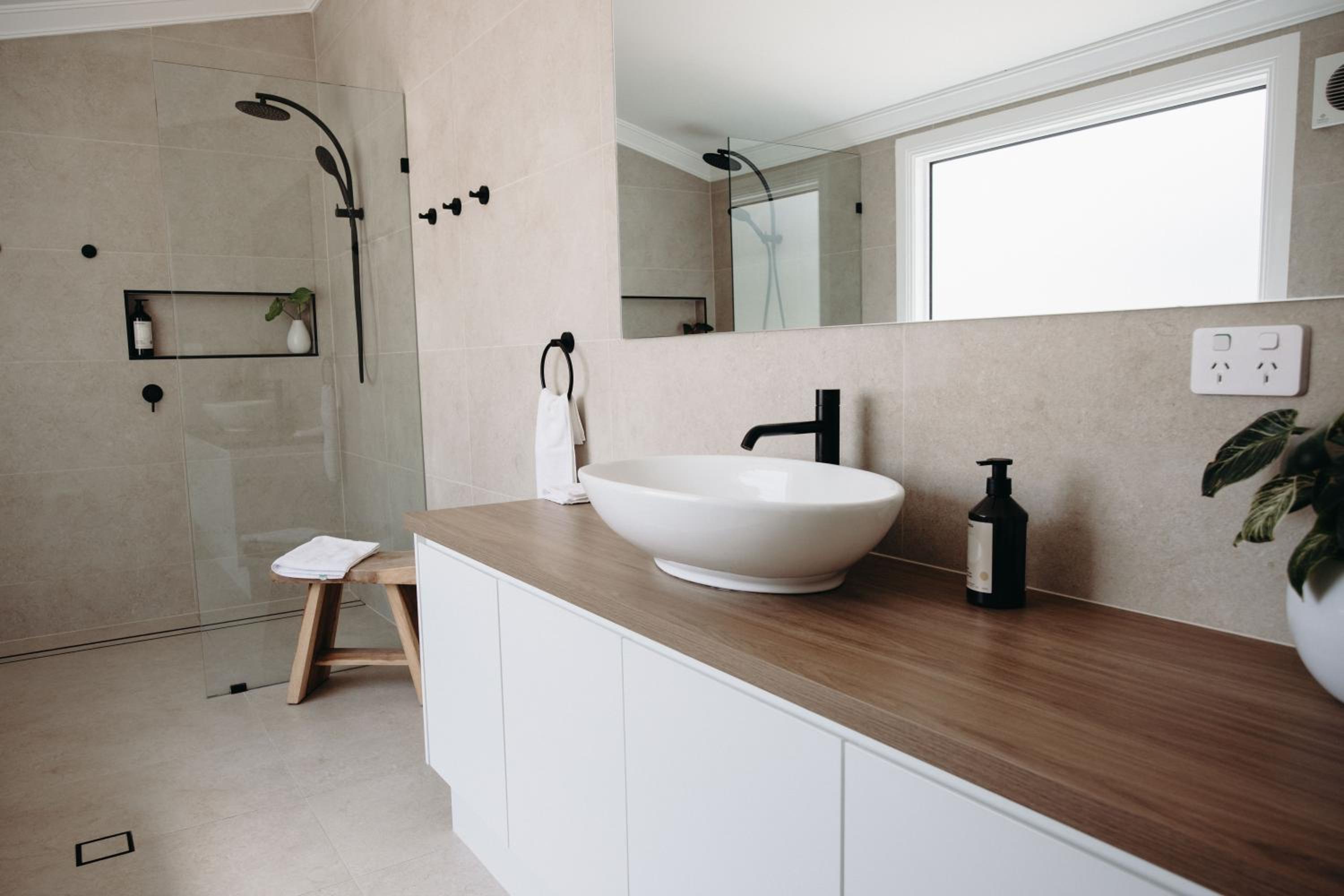 Lexton House - Luxurious Cottage