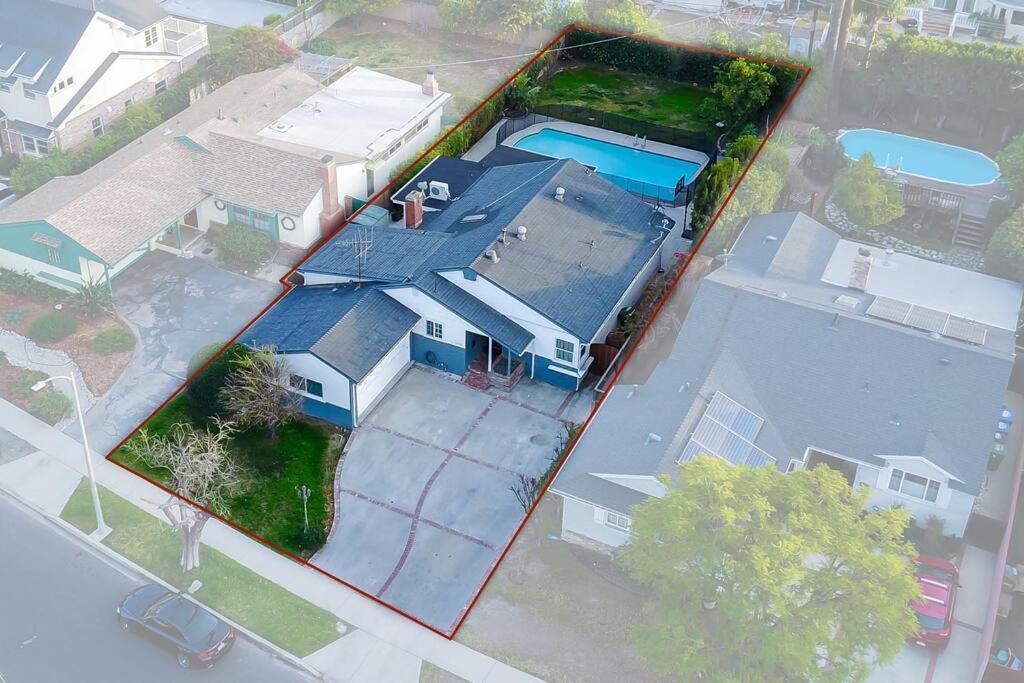 Hollywood Dream pool home & king beds