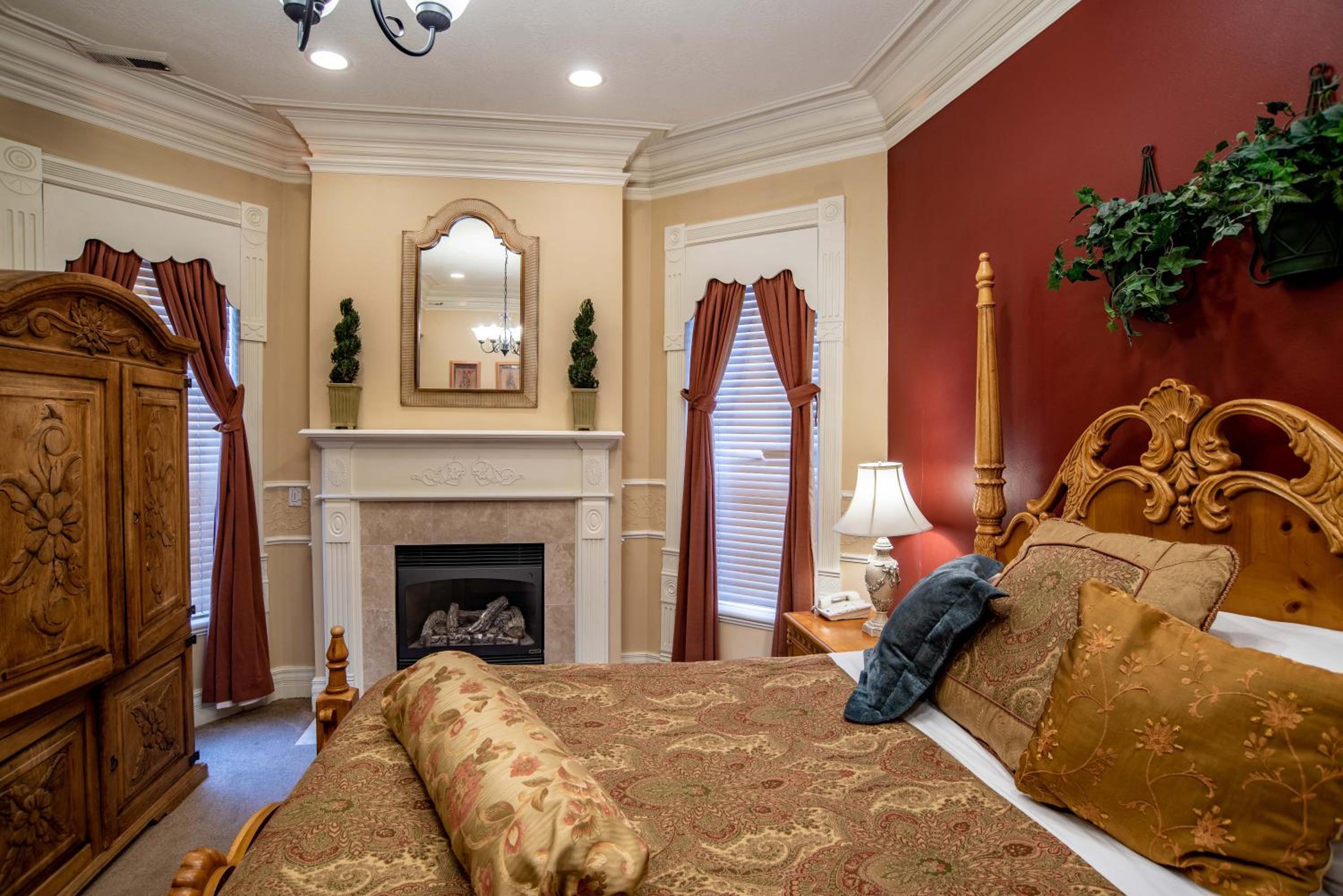 Logan Vacations - The Anniversary Inn - Logan - Property Image 15