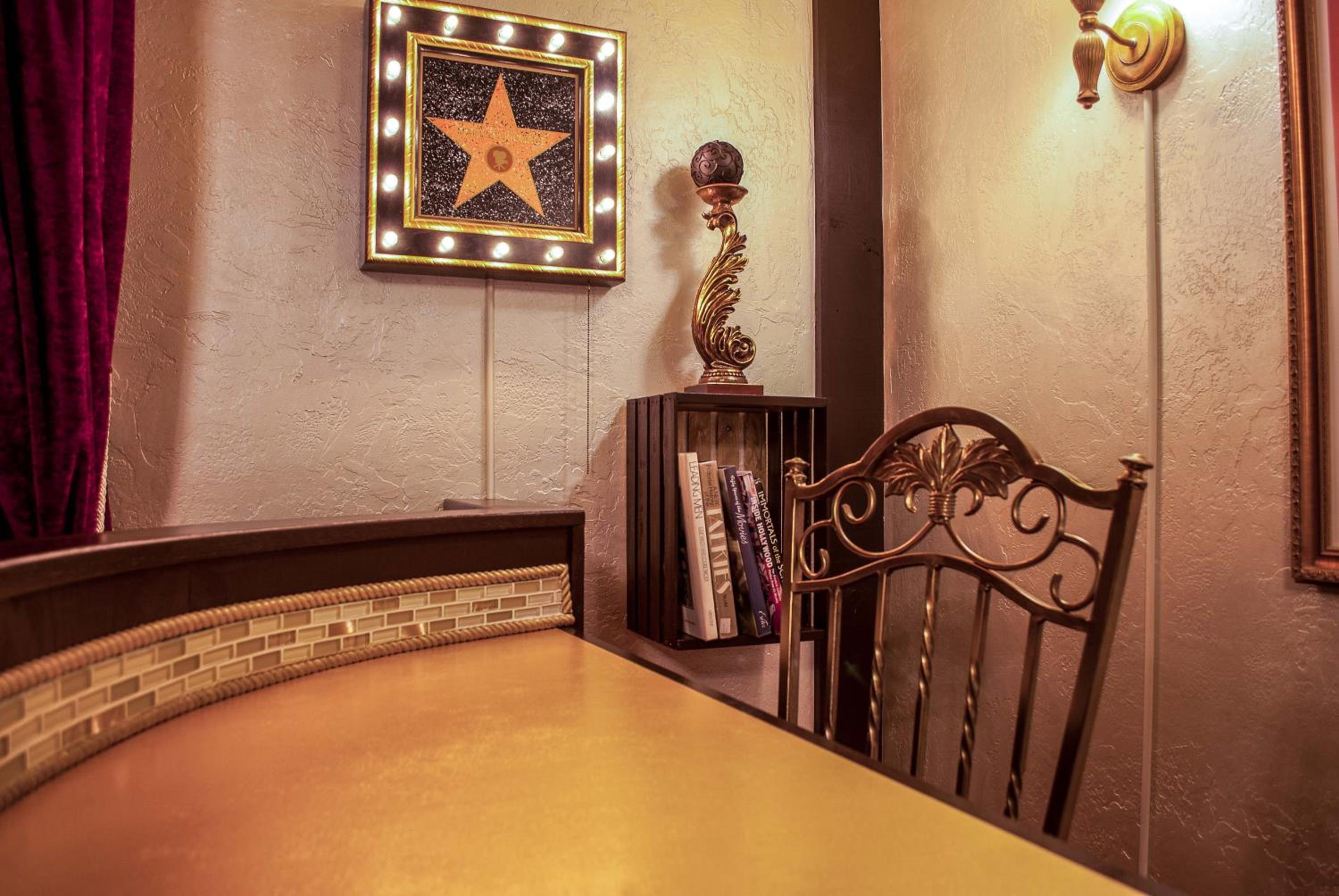 Logan Vacations - The Anniversary Inn - Logan - Property Image 30
