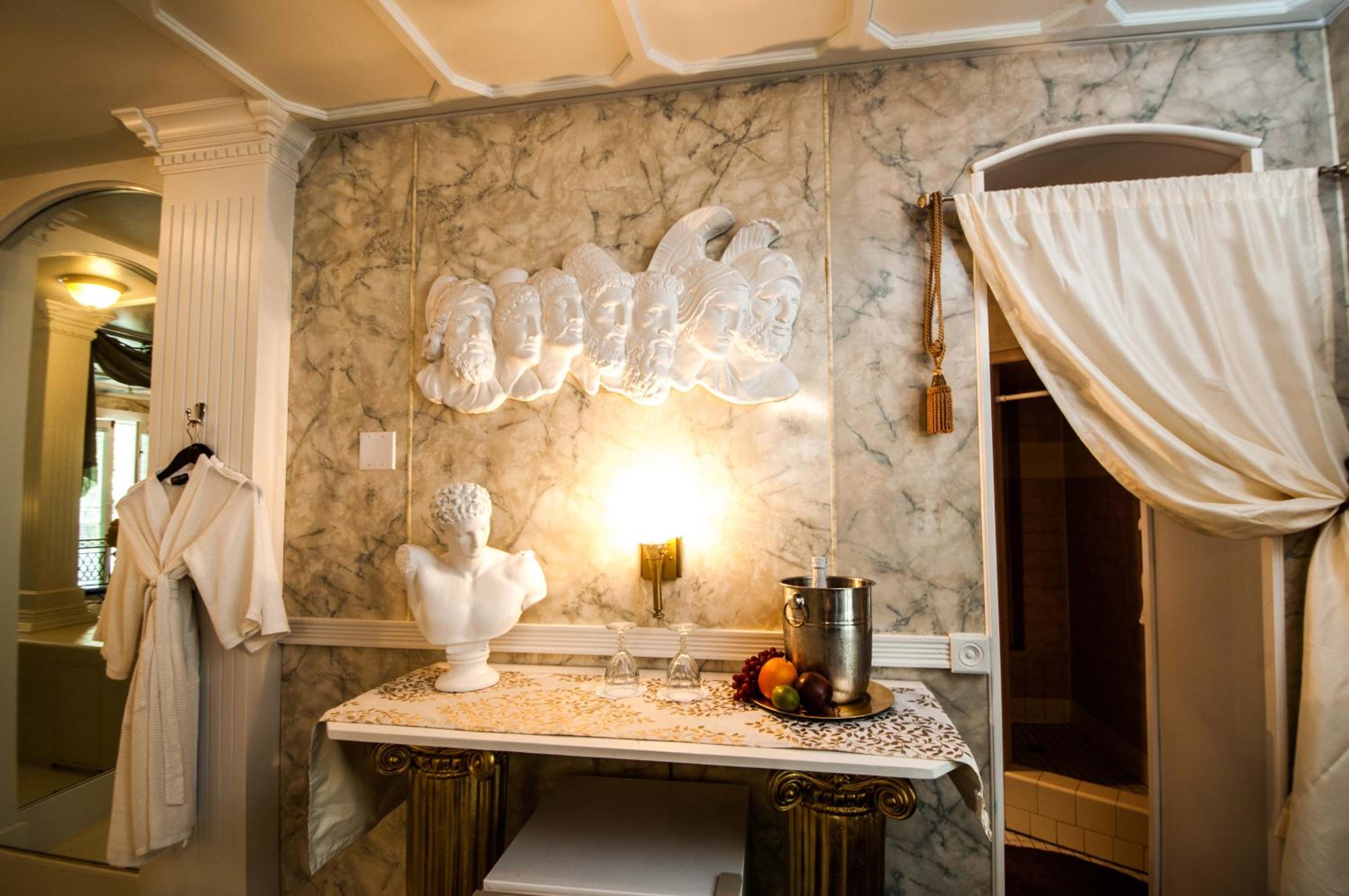 Logan Vacations - The Anniversary Inn - Logan - Property Image 33