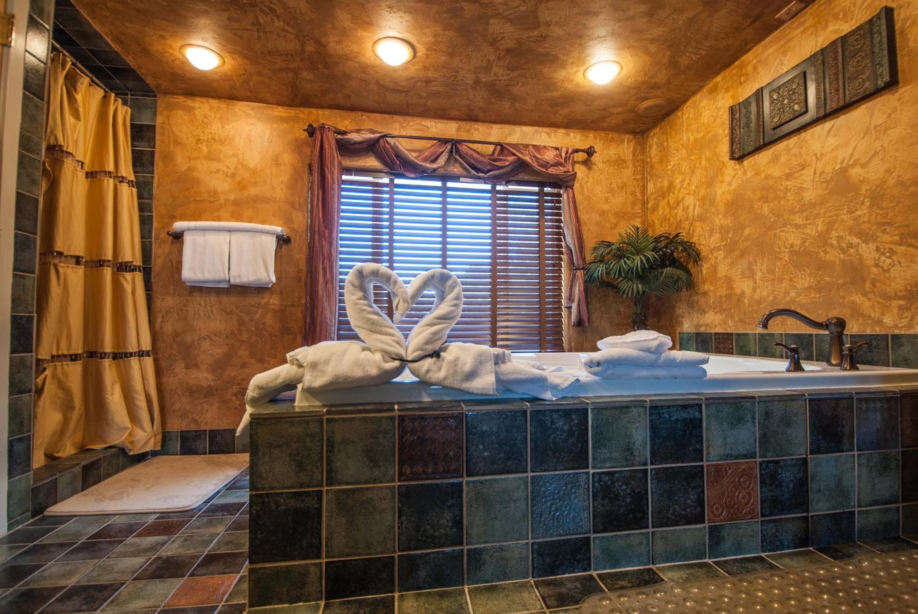 Logan Vacations - The Anniversary Inn - Logan - Property Image 38