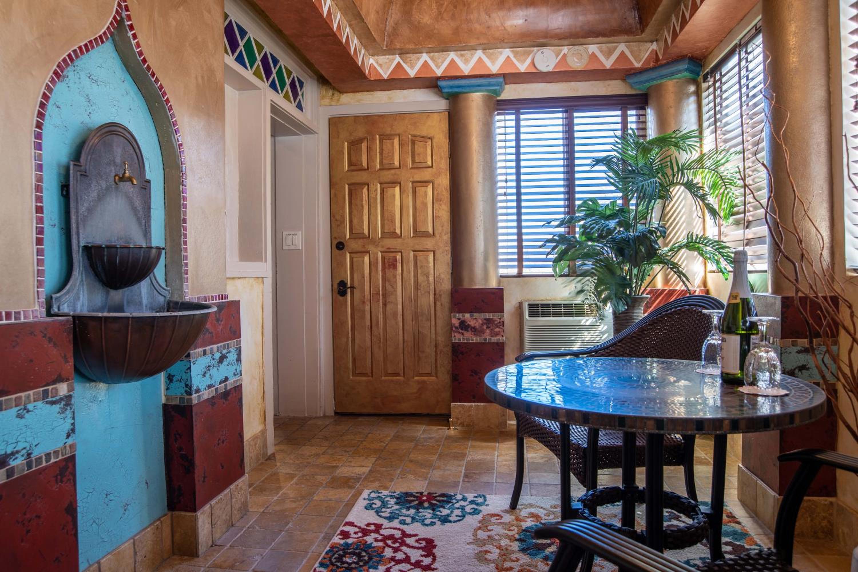 Logan Vacations - The Anniversary Inn - Logan - Property Image 36