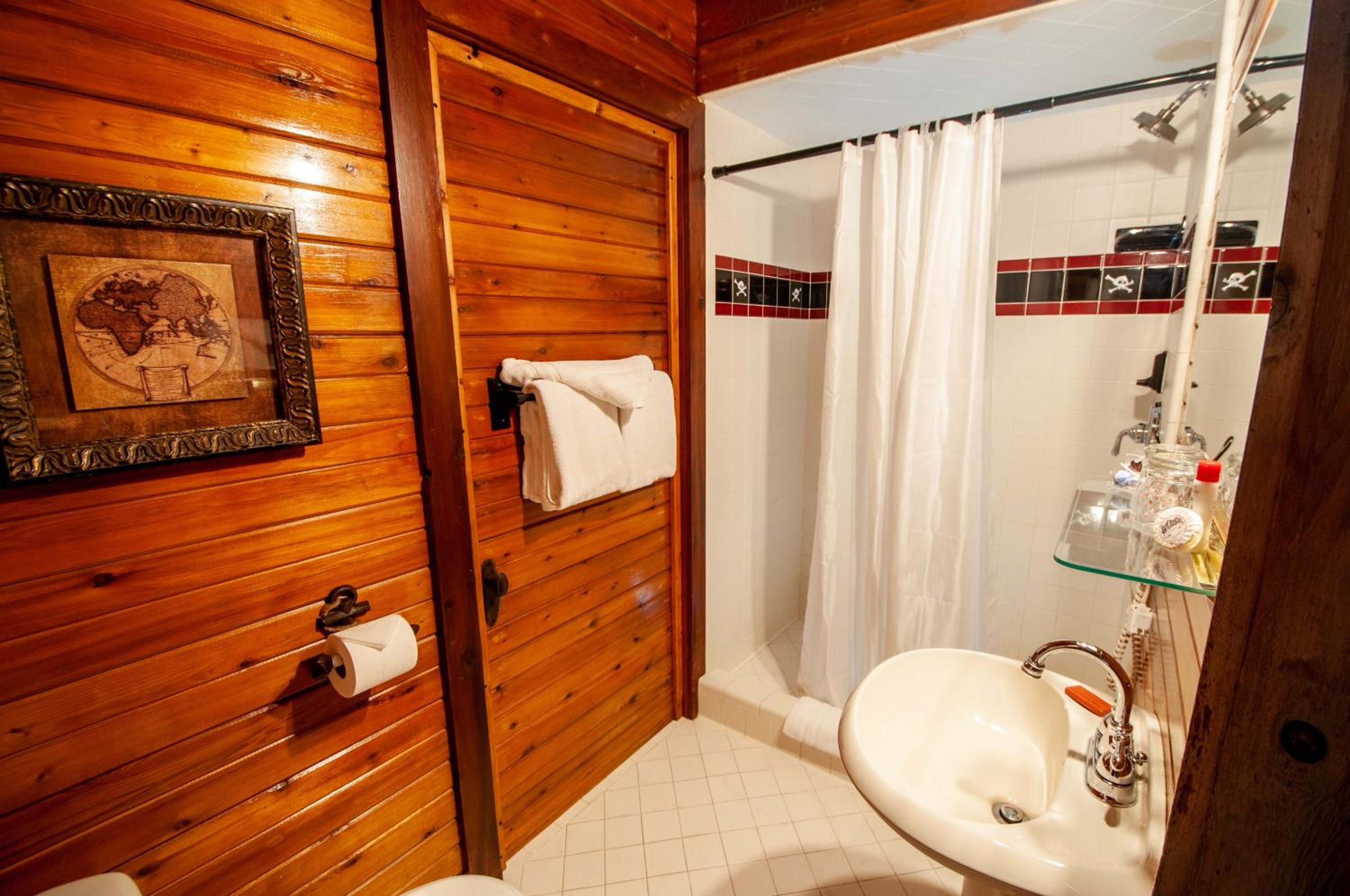 Logan Vacations - The Anniversary Inn - Logan - Property Image 44