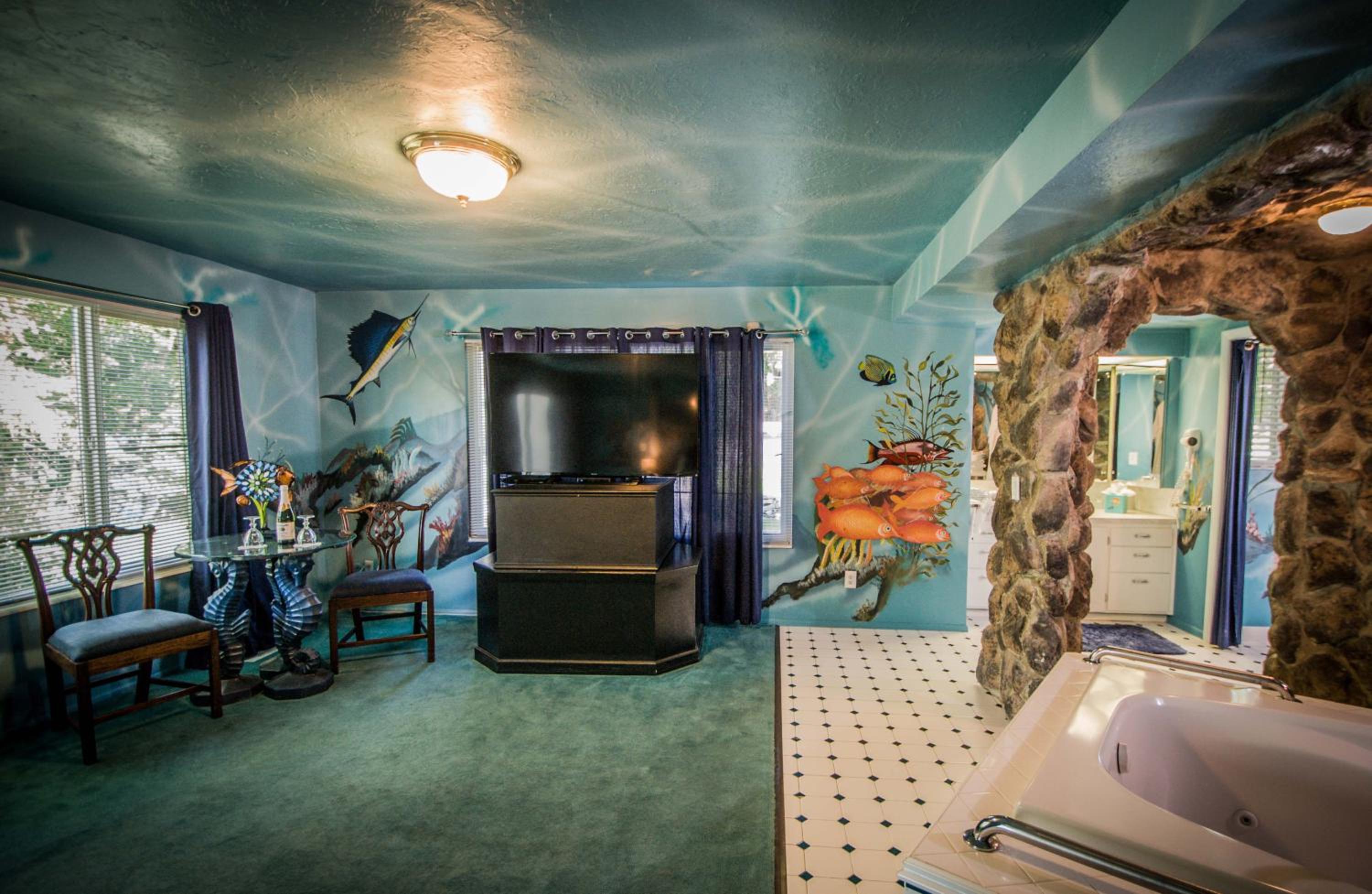 Logan Vacations - The Anniversary Inn - Logan - Property Image 71