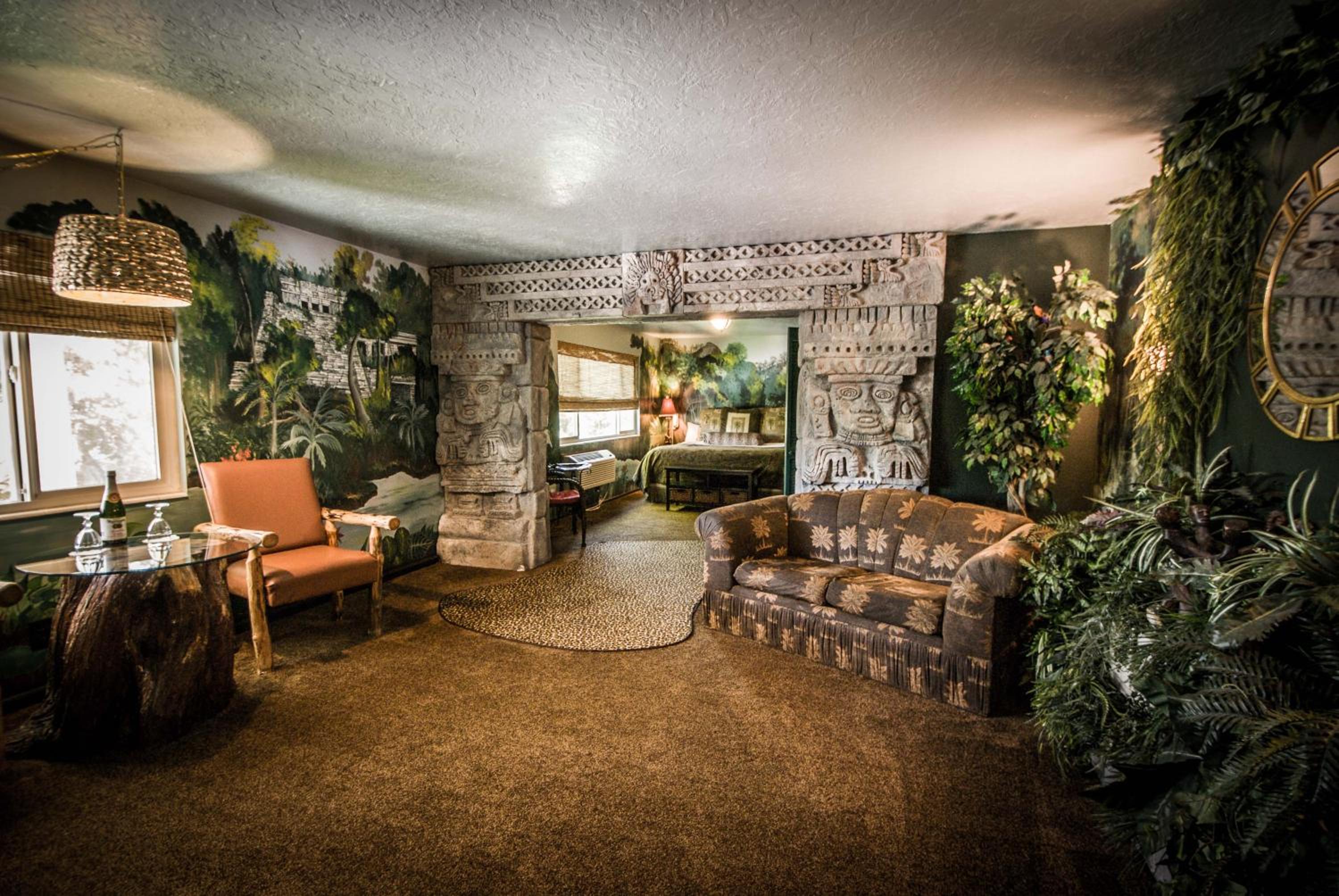 Logan Vacations - The Anniversary Inn - Logan - Property Image 73