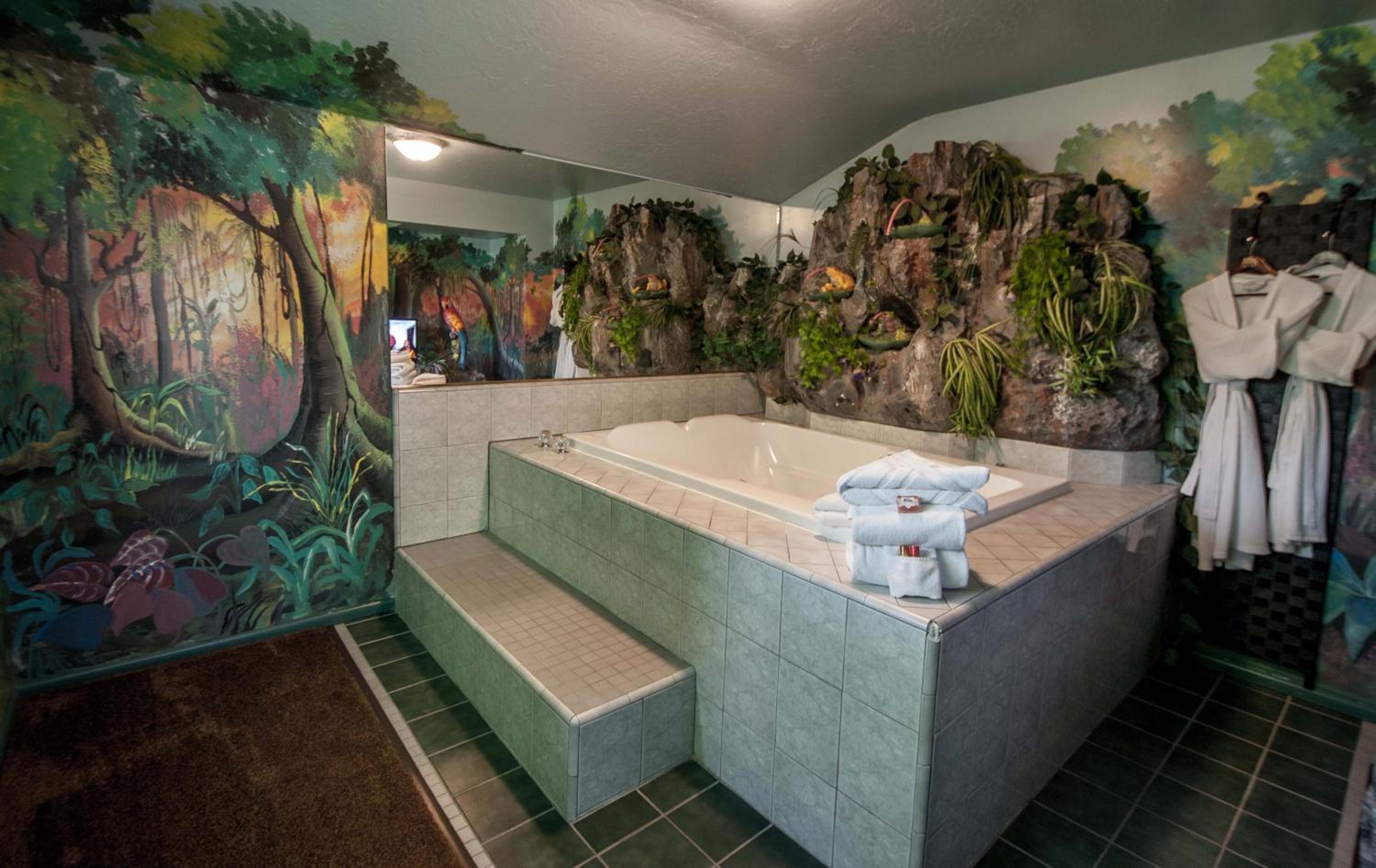 Logan Vacations - The Anniversary Inn - Logan - Property Image 77