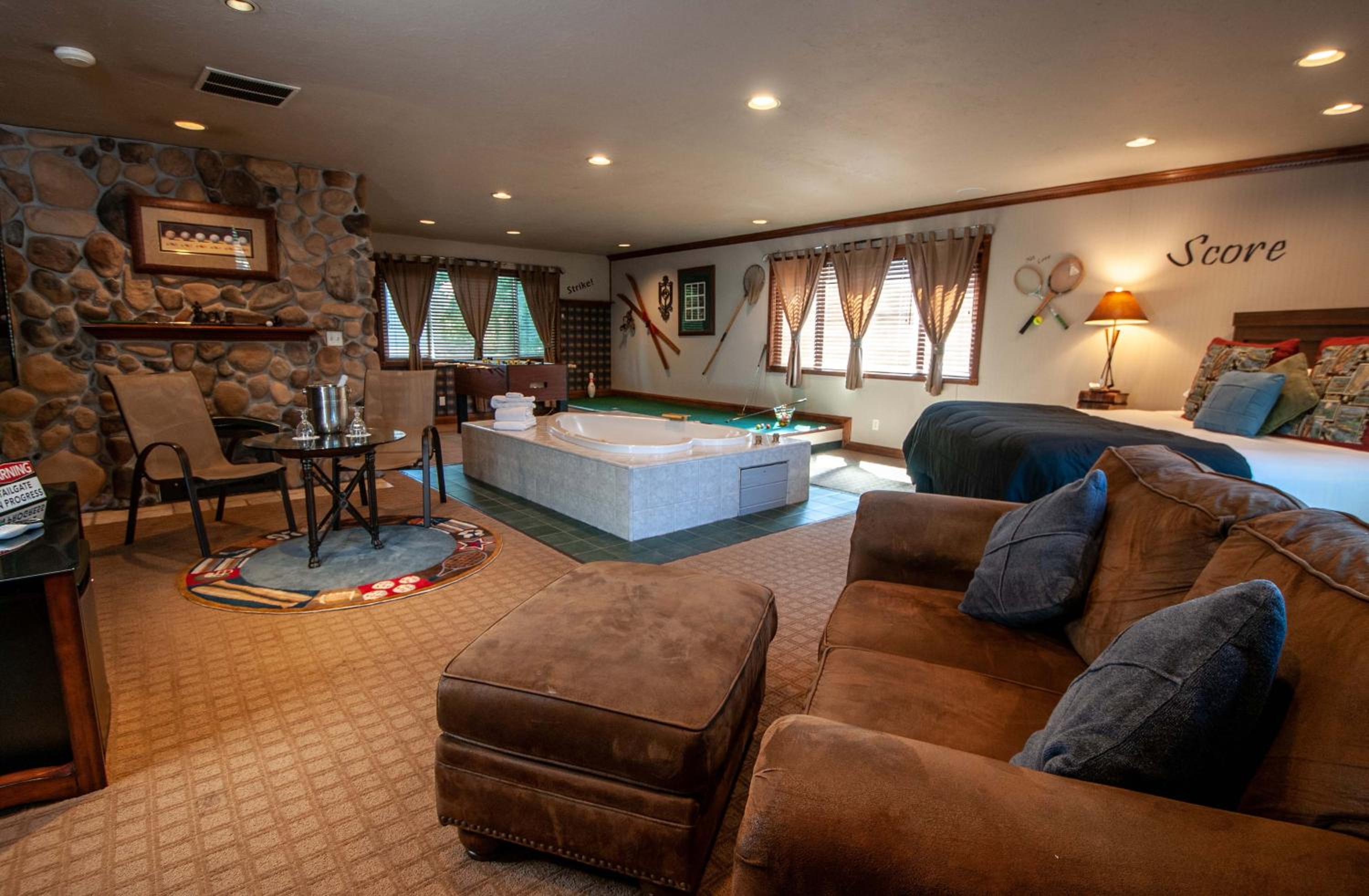 Logan Vacations - The Anniversary Inn - Logan - Property Image 78