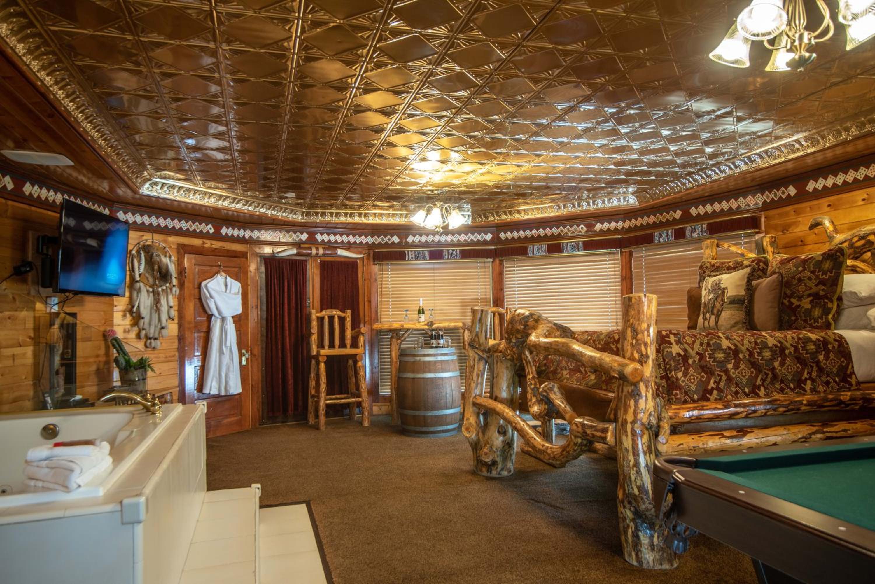 Logan Vacations - The Anniversary Inn - Logan - Property Image 85