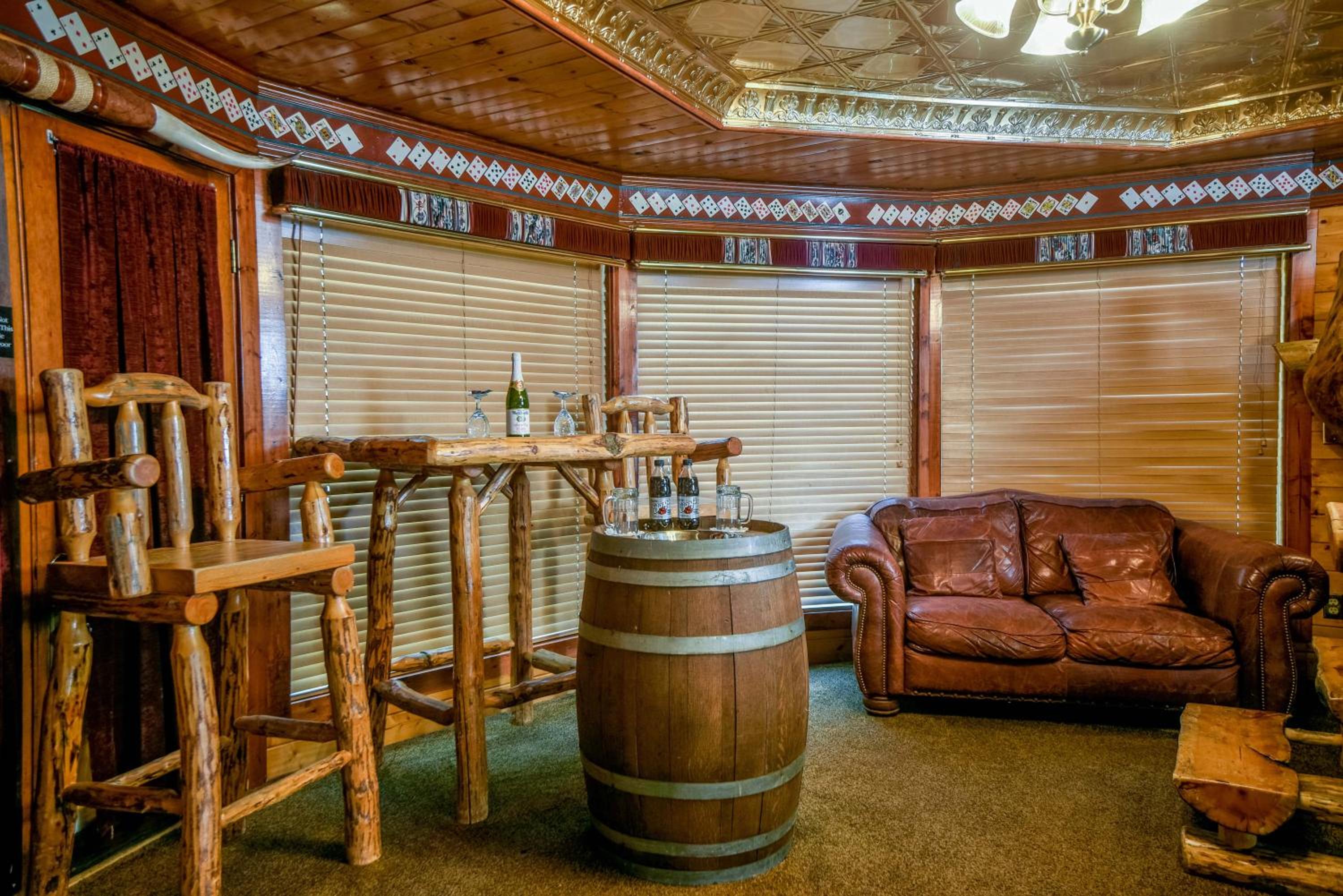 Logan Vacations - The Anniversary Inn - Logan - Property Image 86