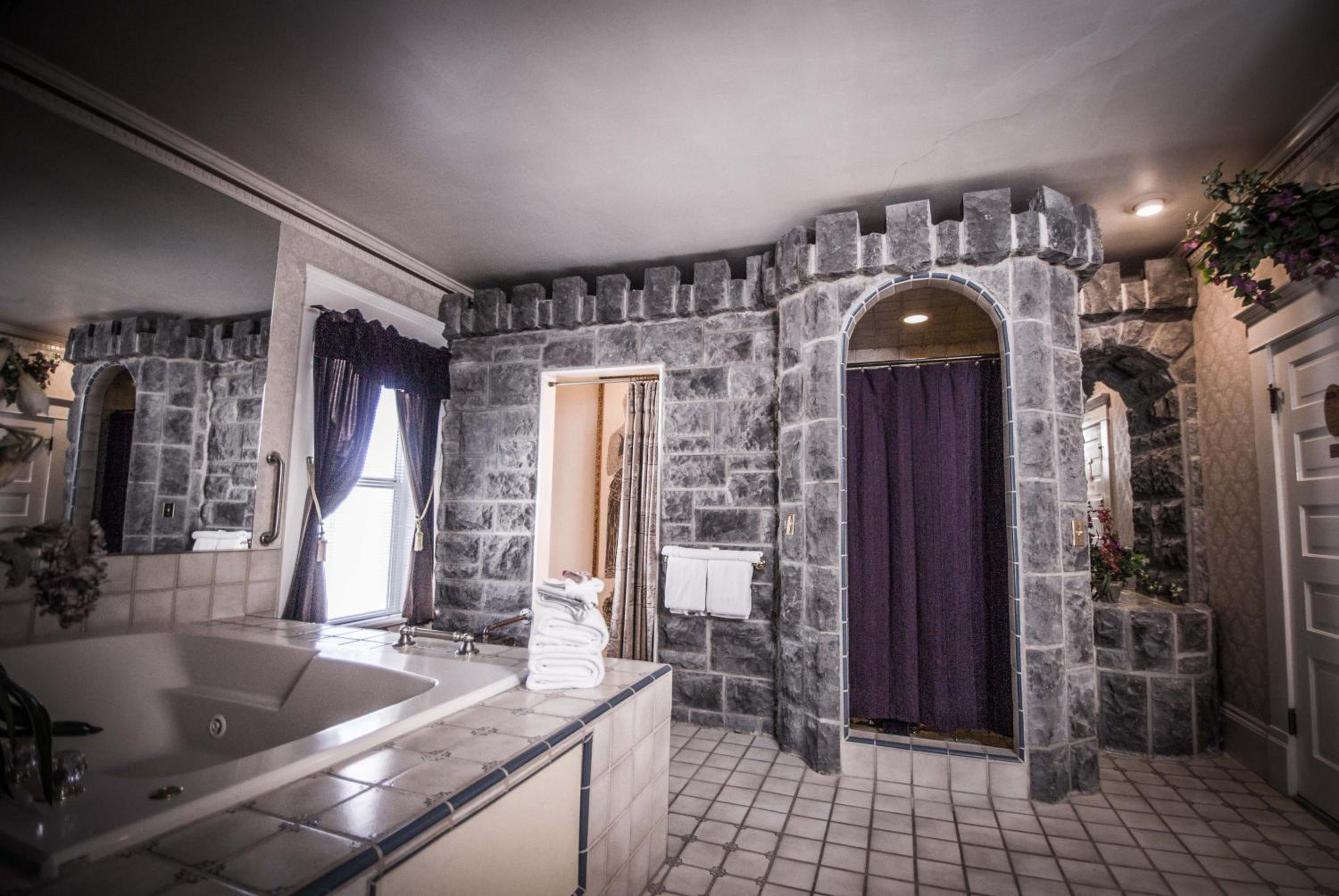 Logan Vacations - The Anniversary Inn - Logan - Property Image 116