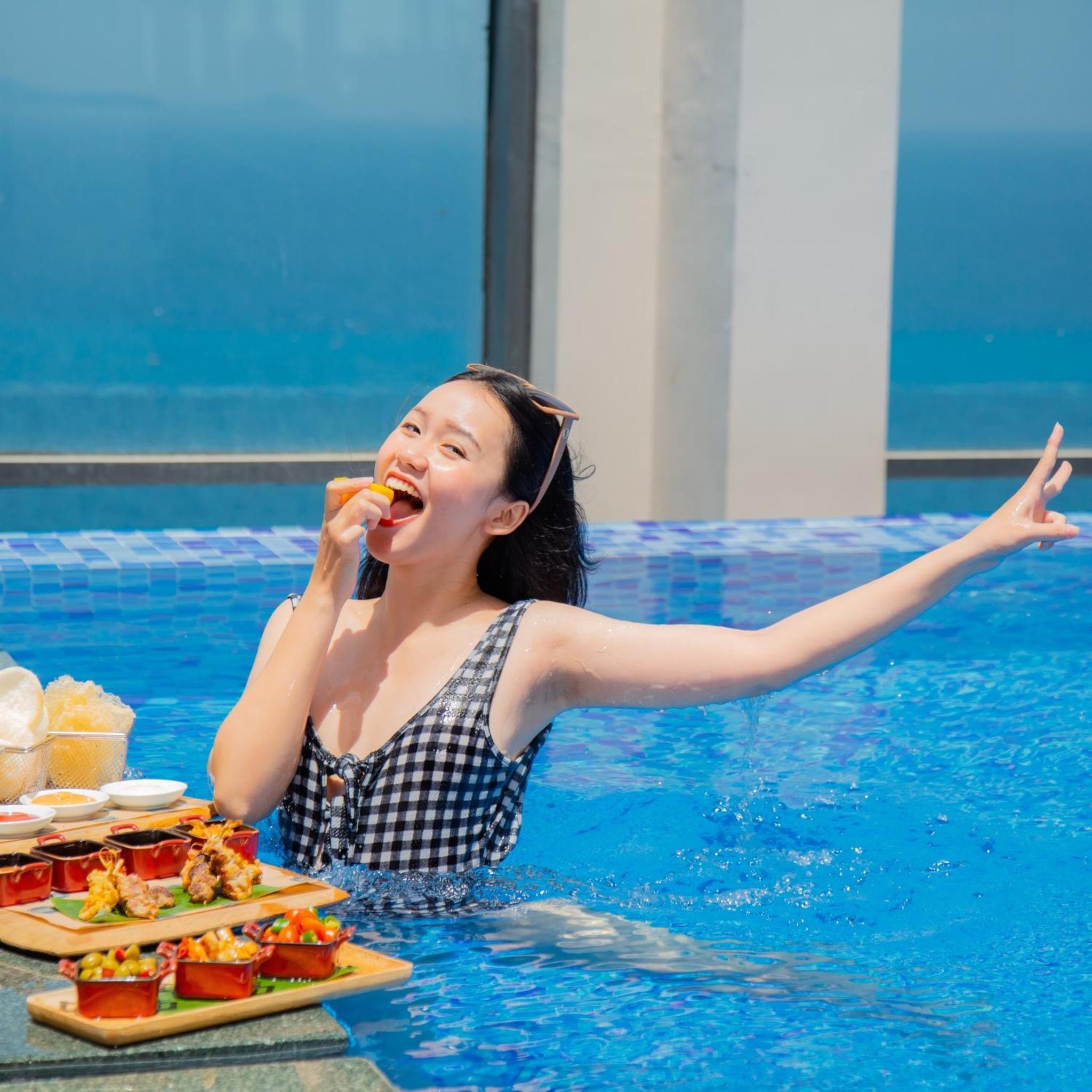 Luxury Apartment Ocean View Free Pool