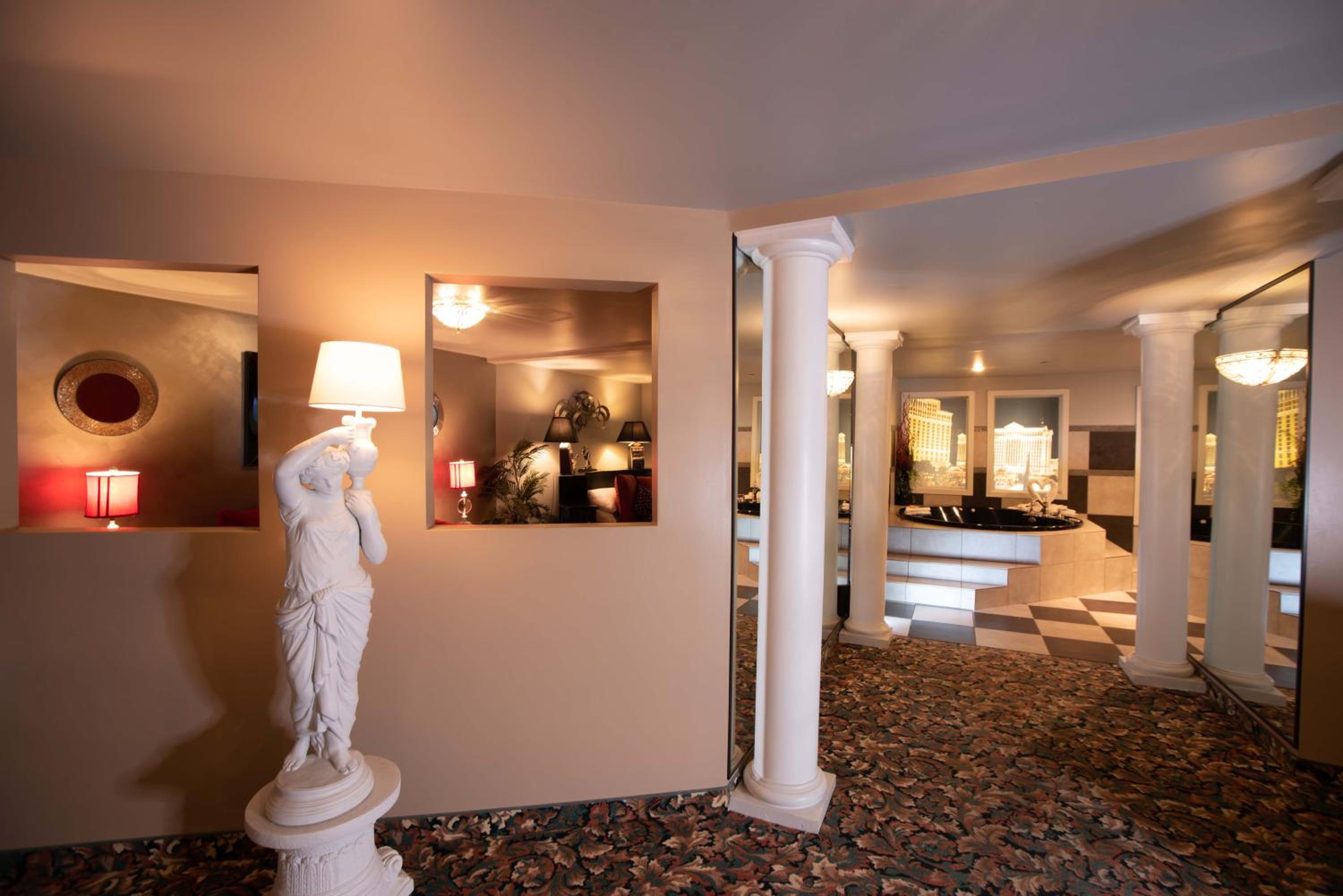 Logan Vacations - The Anniversary Inn - Logan - Property Image 177