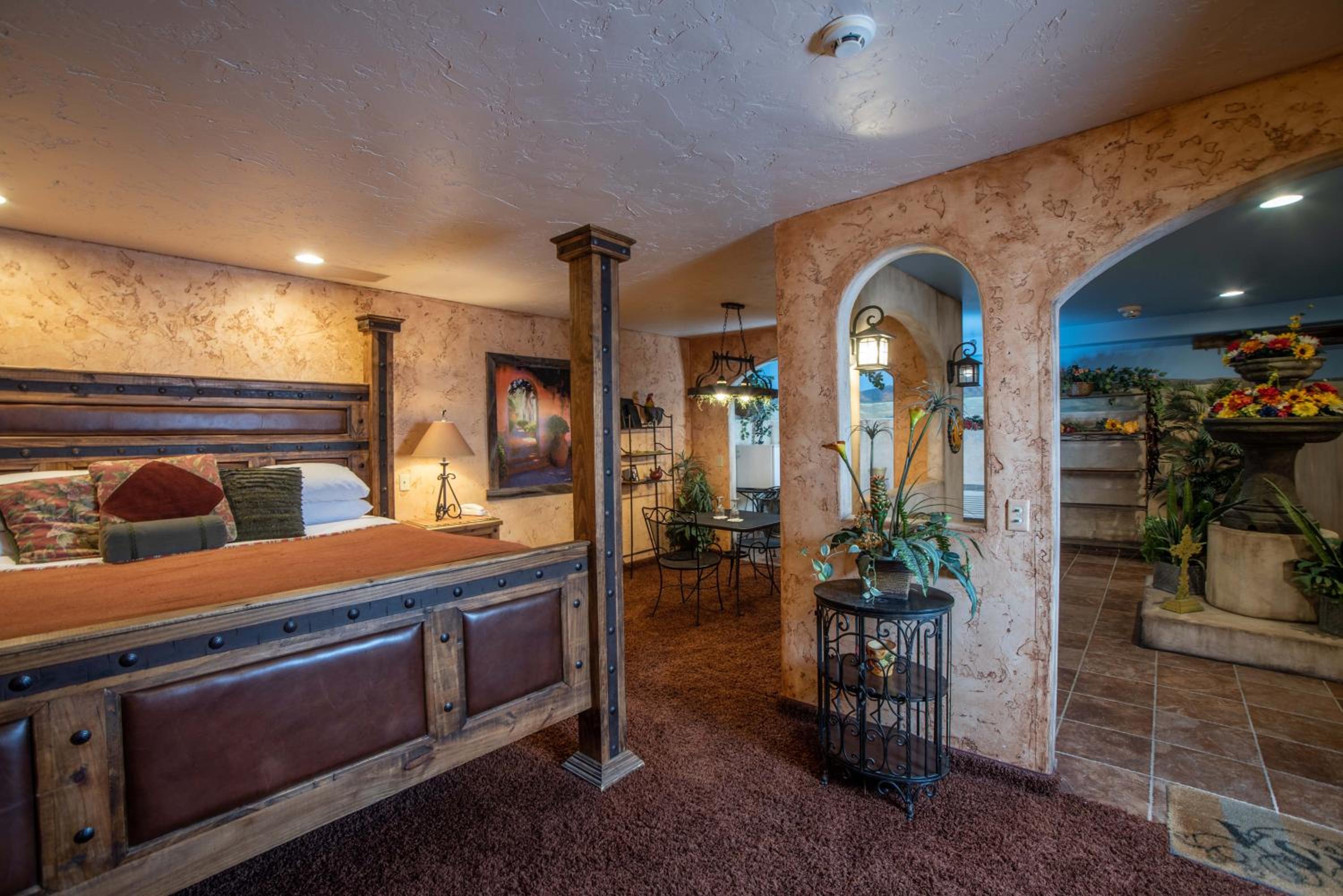 Logan Vacations - The Anniversary Inn - Logan - Property Image 185