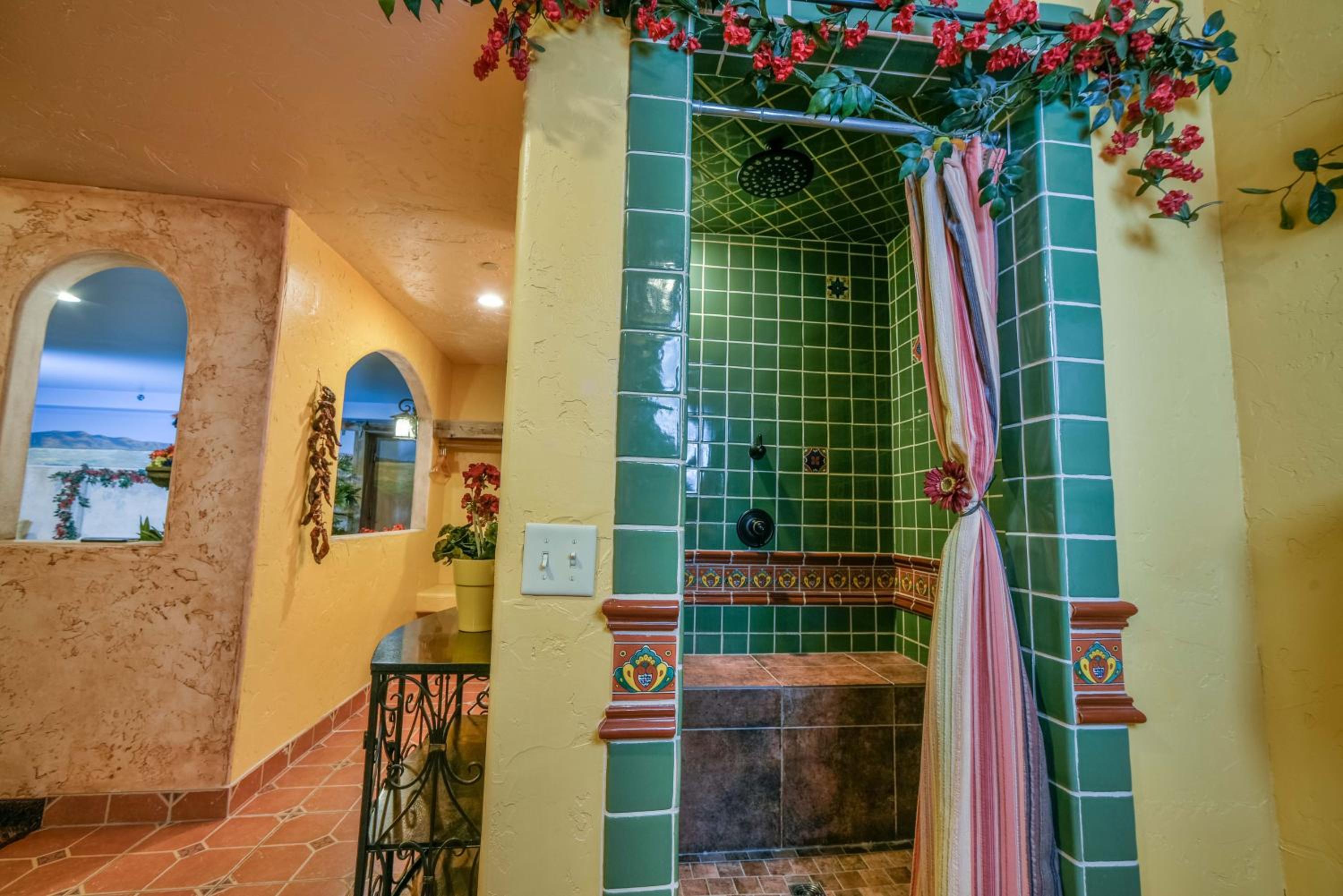 Logan Vacations - The Anniversary Inn - Logan - Property Image 186