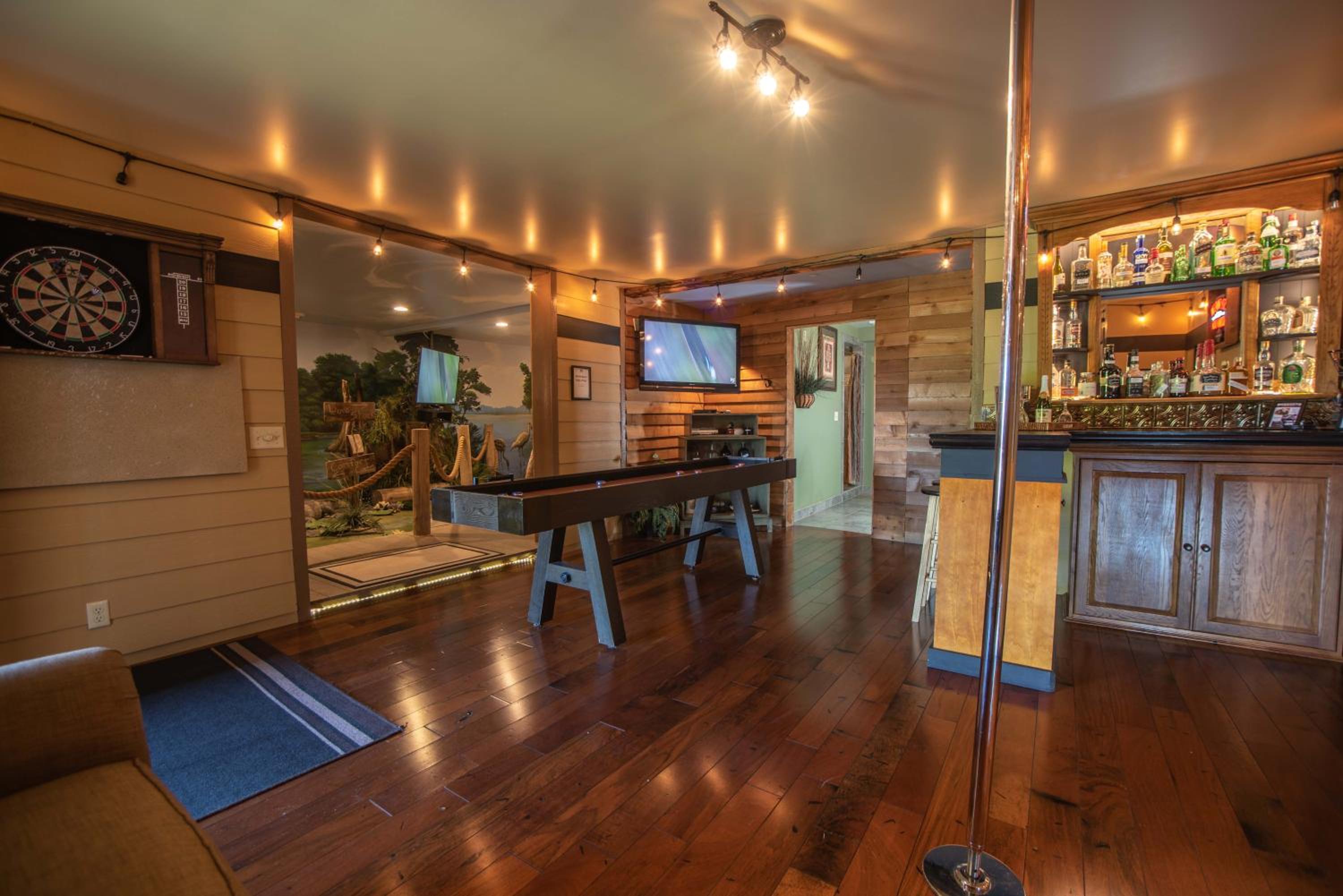Logan Vacations - The Anniversary Inn - Logan - Property Image 193
