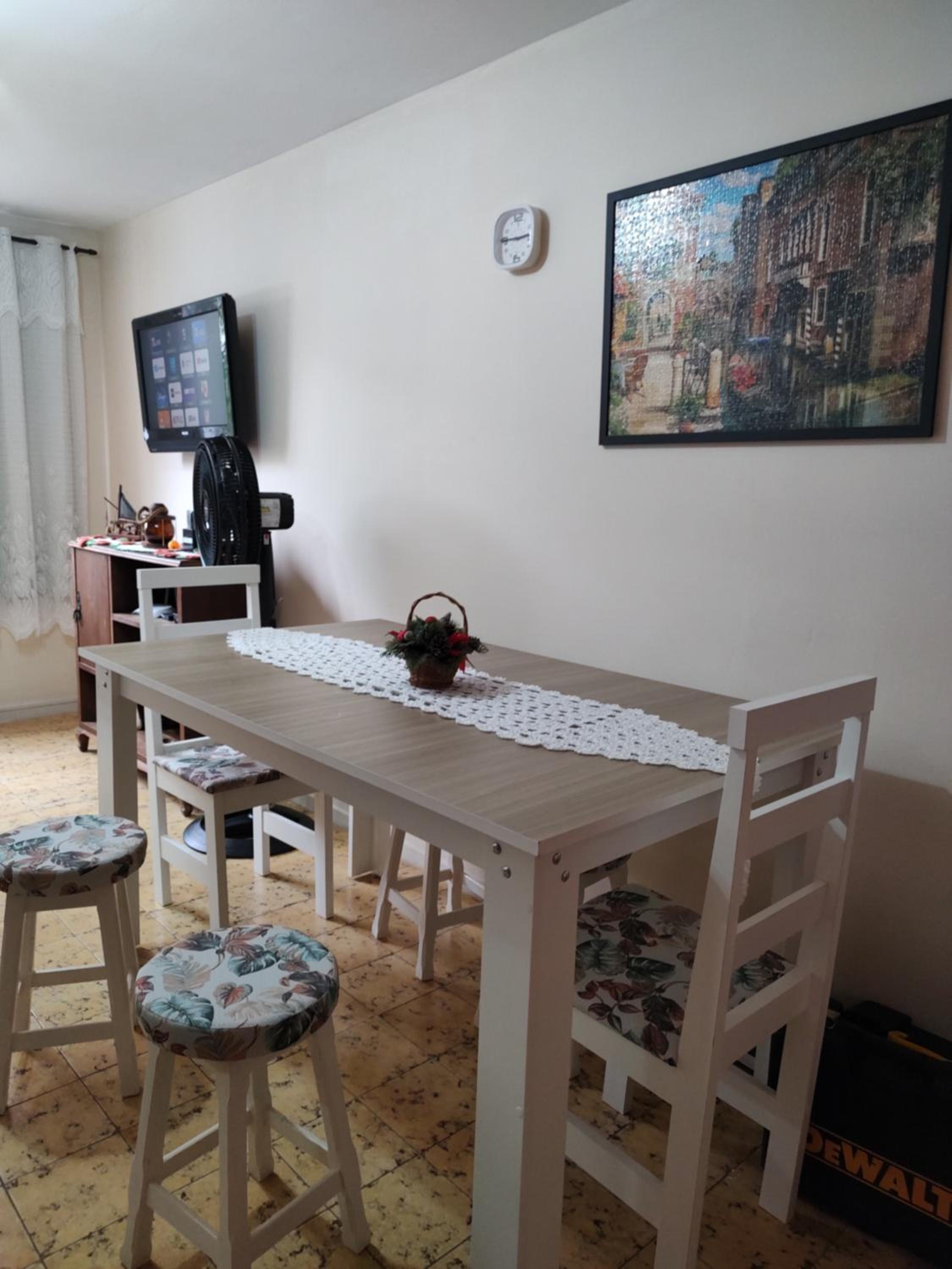 Apartamento Caiobá Pé na areia. Quadra do Mar.