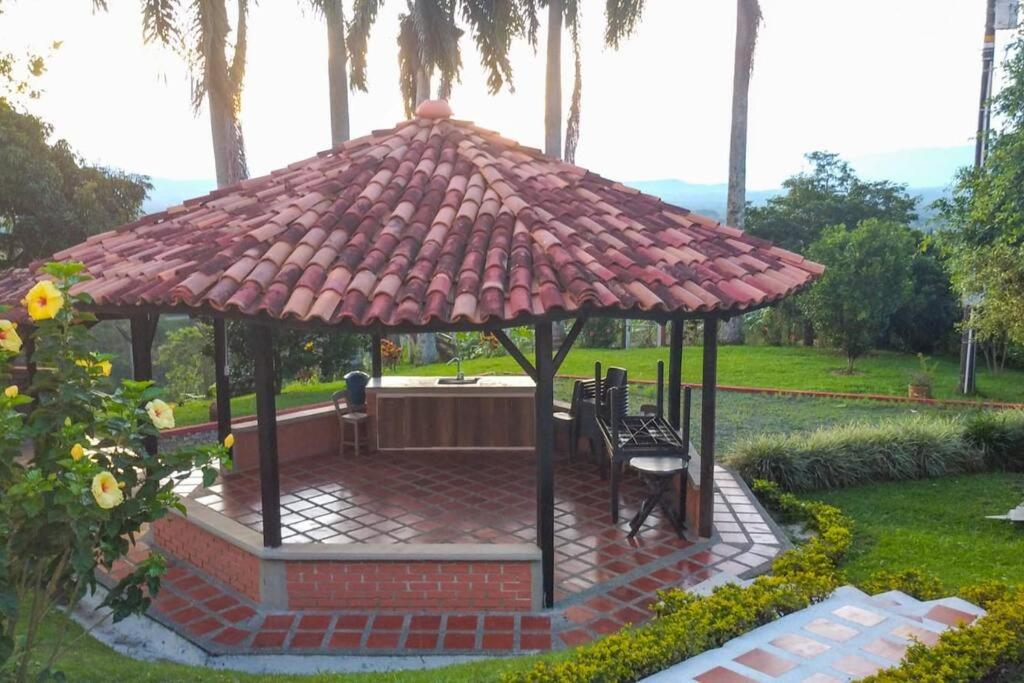 Finca con hermosa vista, billar pool, piscina, atardeceres