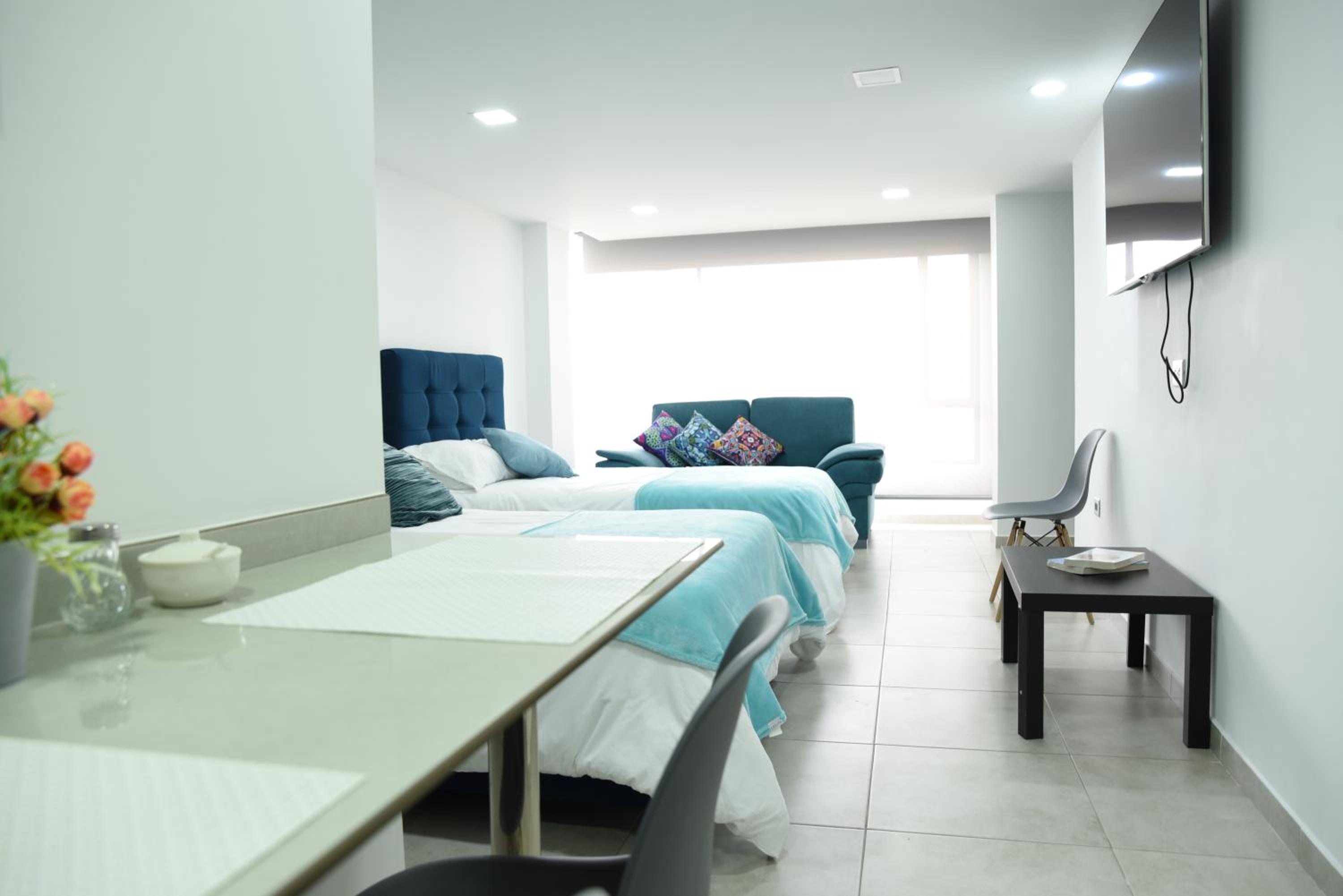 Apartaestudios, La Castilla Avenida de los Estudiantes