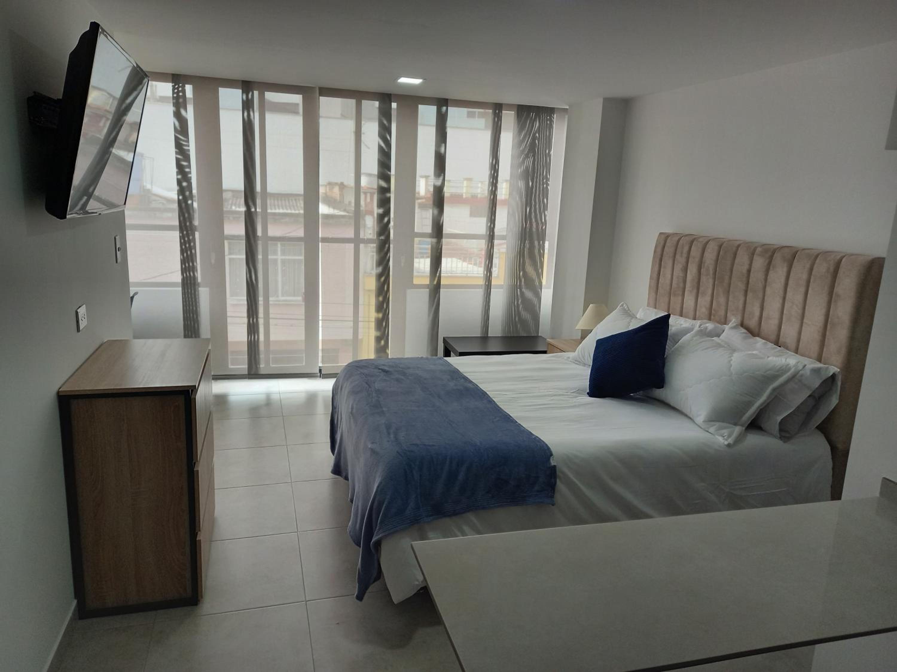 Apartaestudios, La Castilla Avenida de los Estudiantes