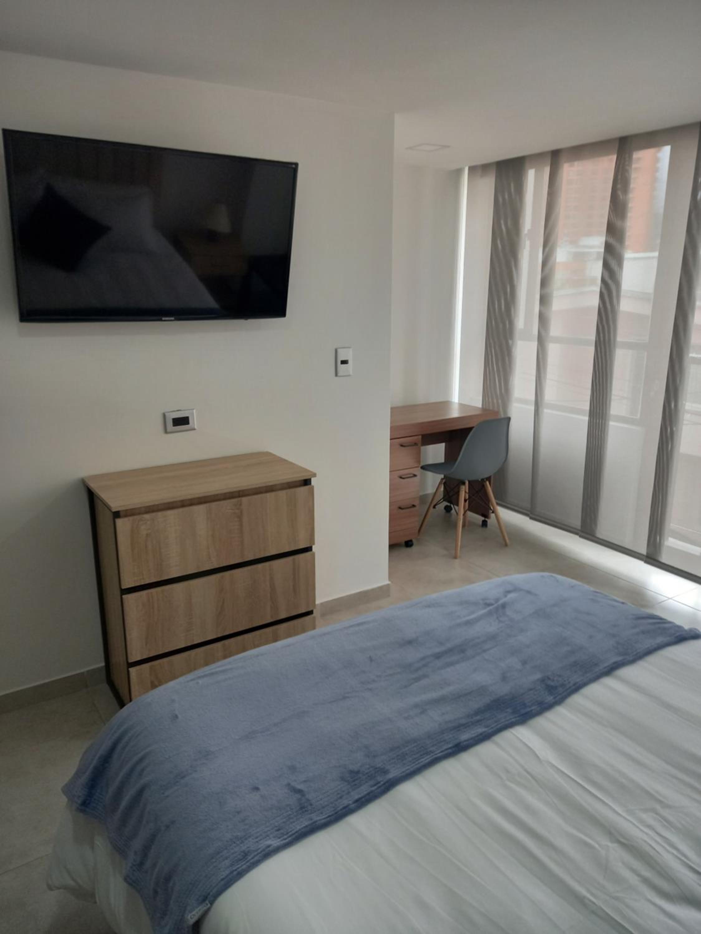 Apartaestudios, La Castilla Avenida de los Estudiantes