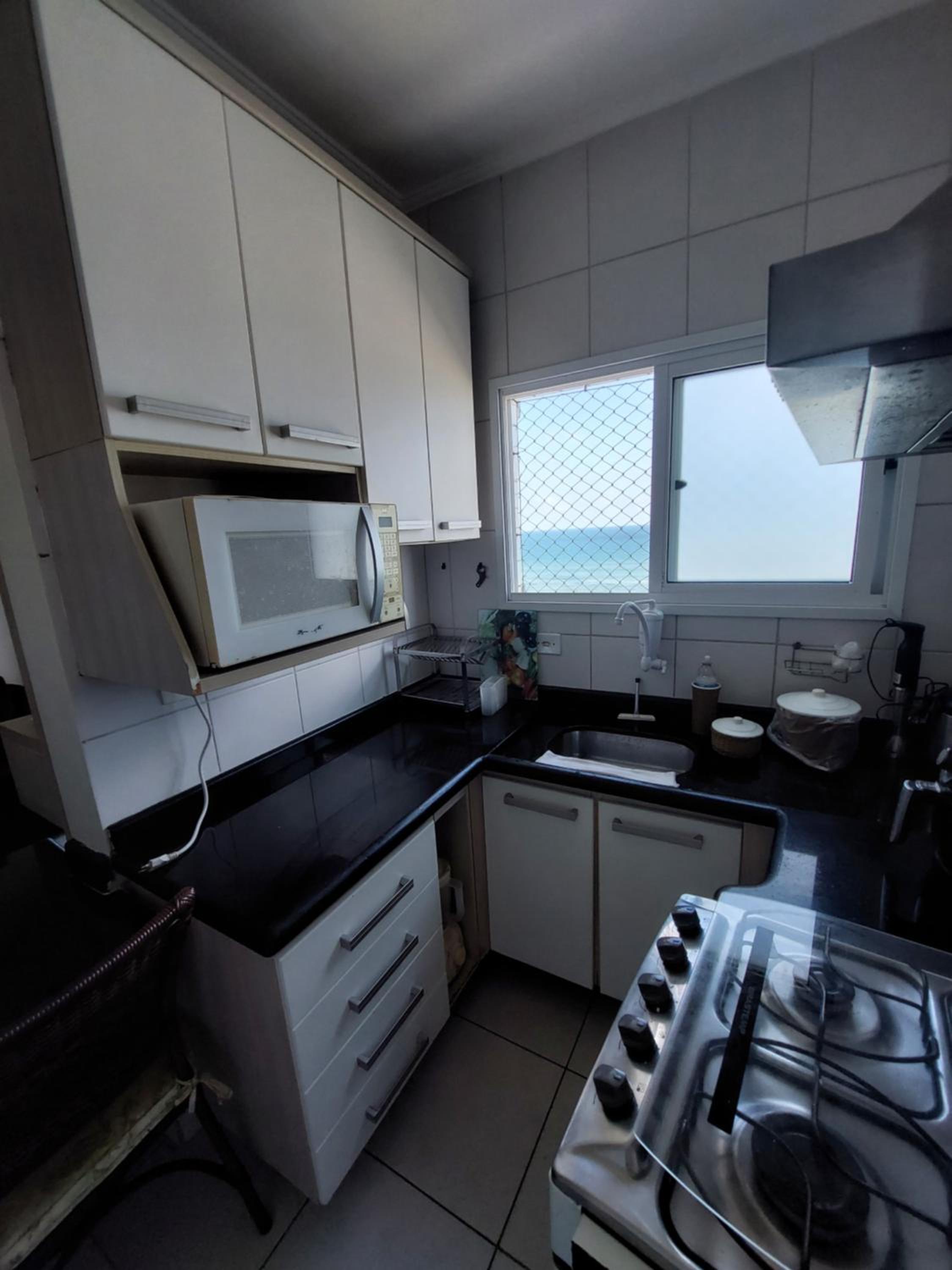 APARTAMENTO TOTALMENTE DE FRENTE AO MAR EM PRAIA GRANDE SP