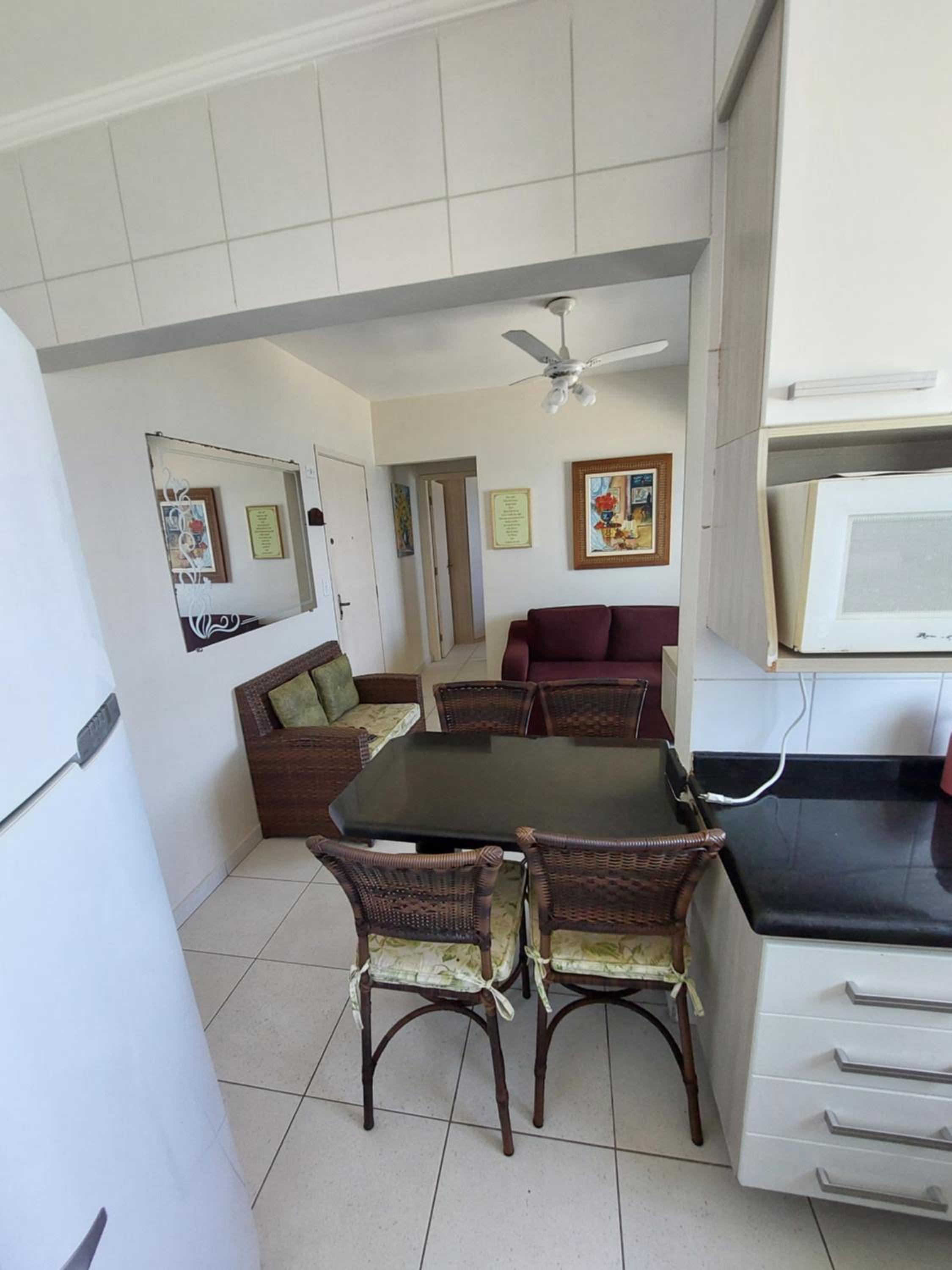 APARTAMENTO TOTALMENTE DE FRENTE AO MAR EM PRAIA GRANDE SP