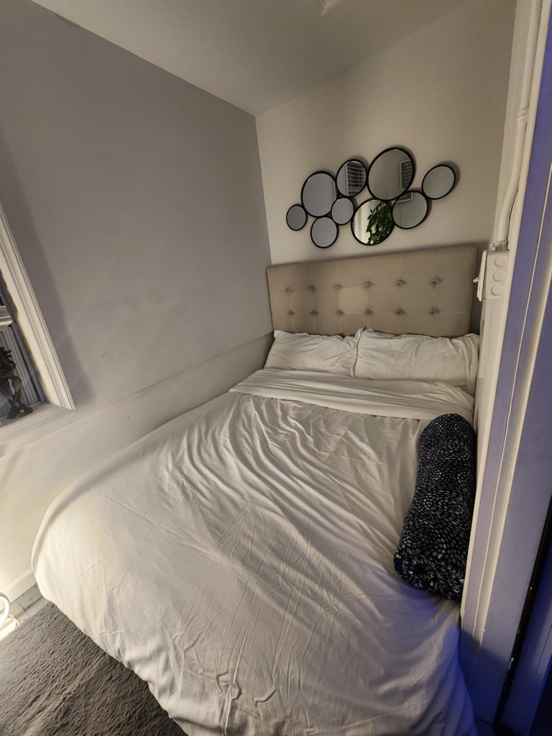 Newark Vacations - Zen Oasis Room - Property Image 12