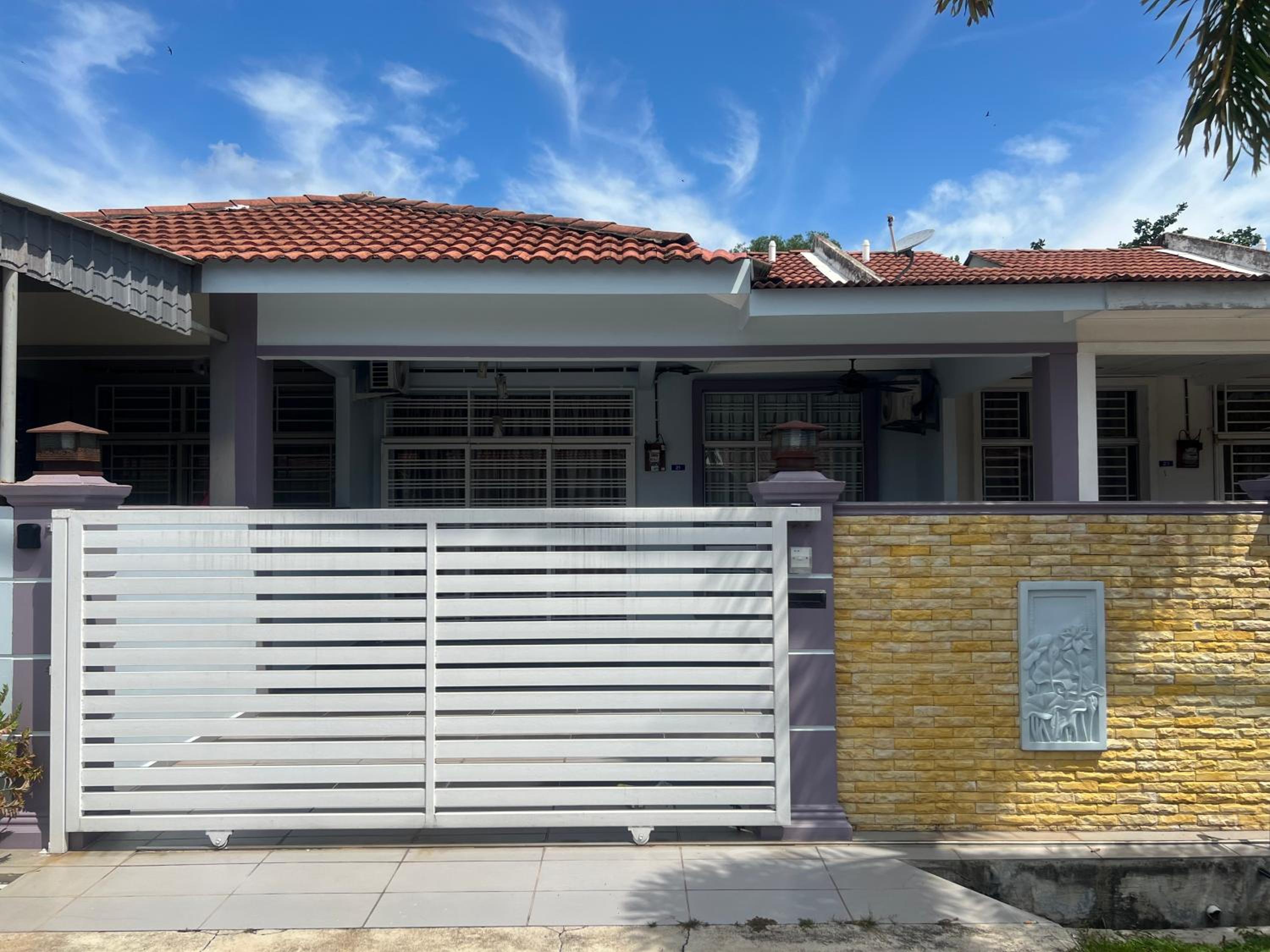 Padang Temu Near TOWN Homestay 9pax @ ExcluSuites Malacca photo 1