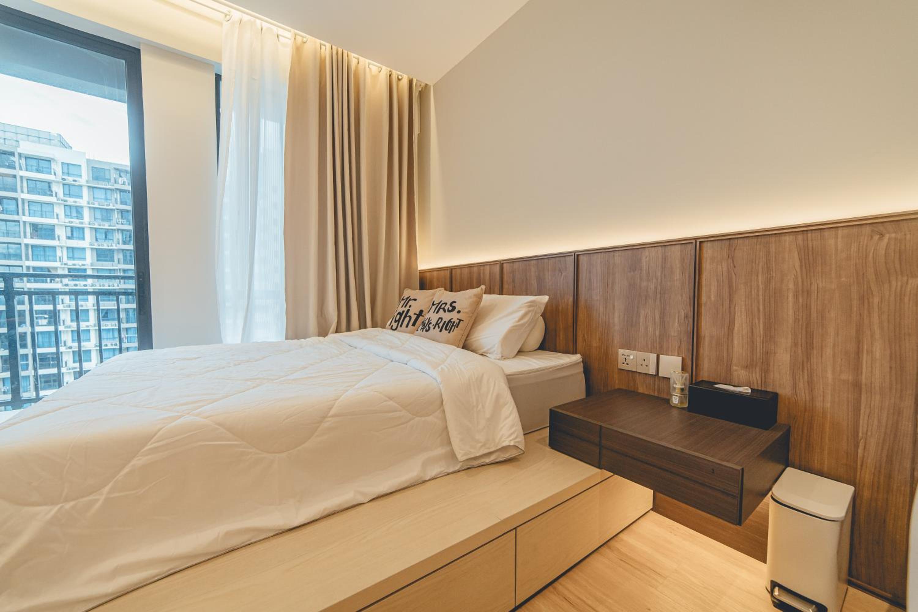 MUJI Style Wooden Furniture Central Park Tampoi by Our Stay