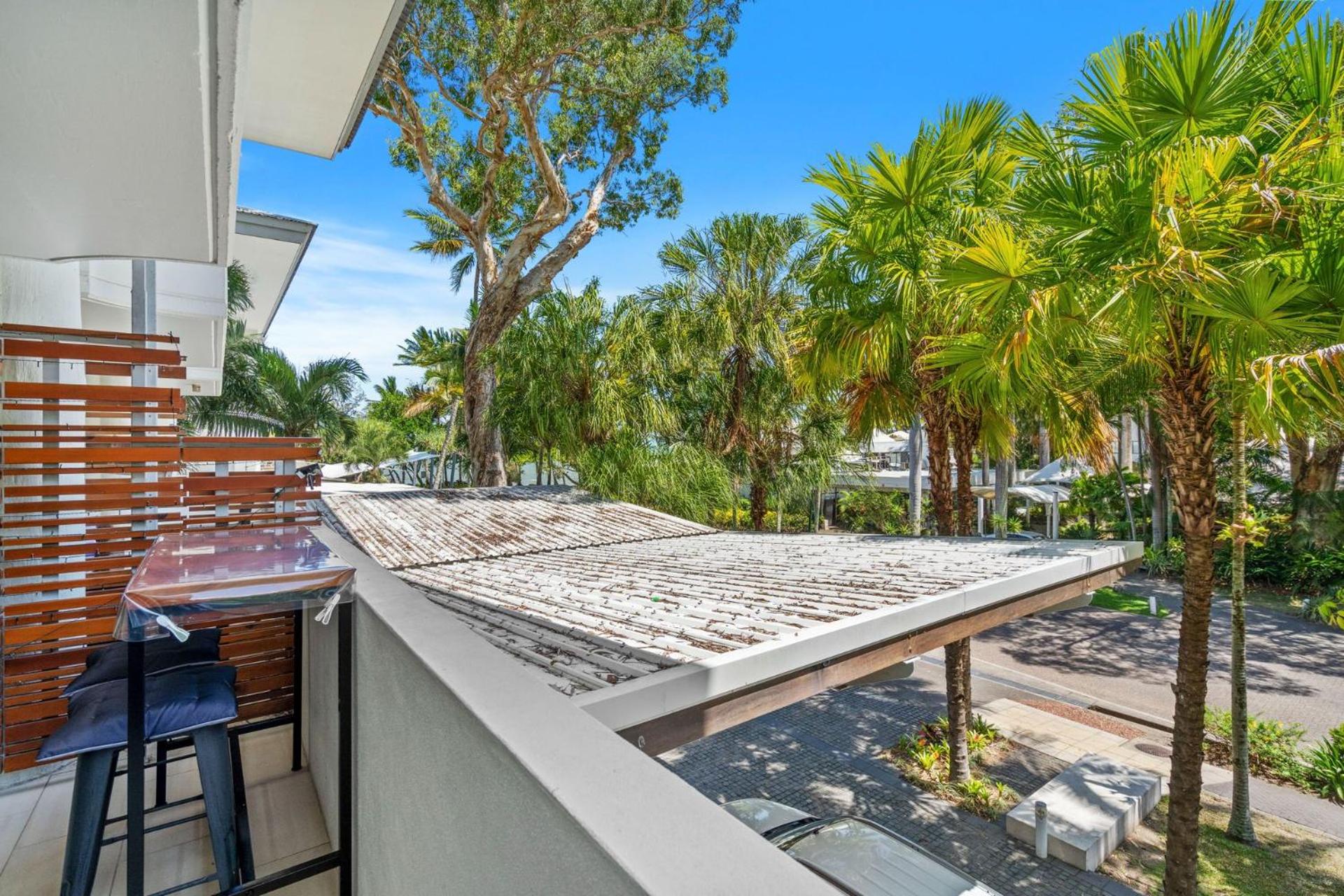 Belle Escapes Drift Beachfront Resort Suite 1202