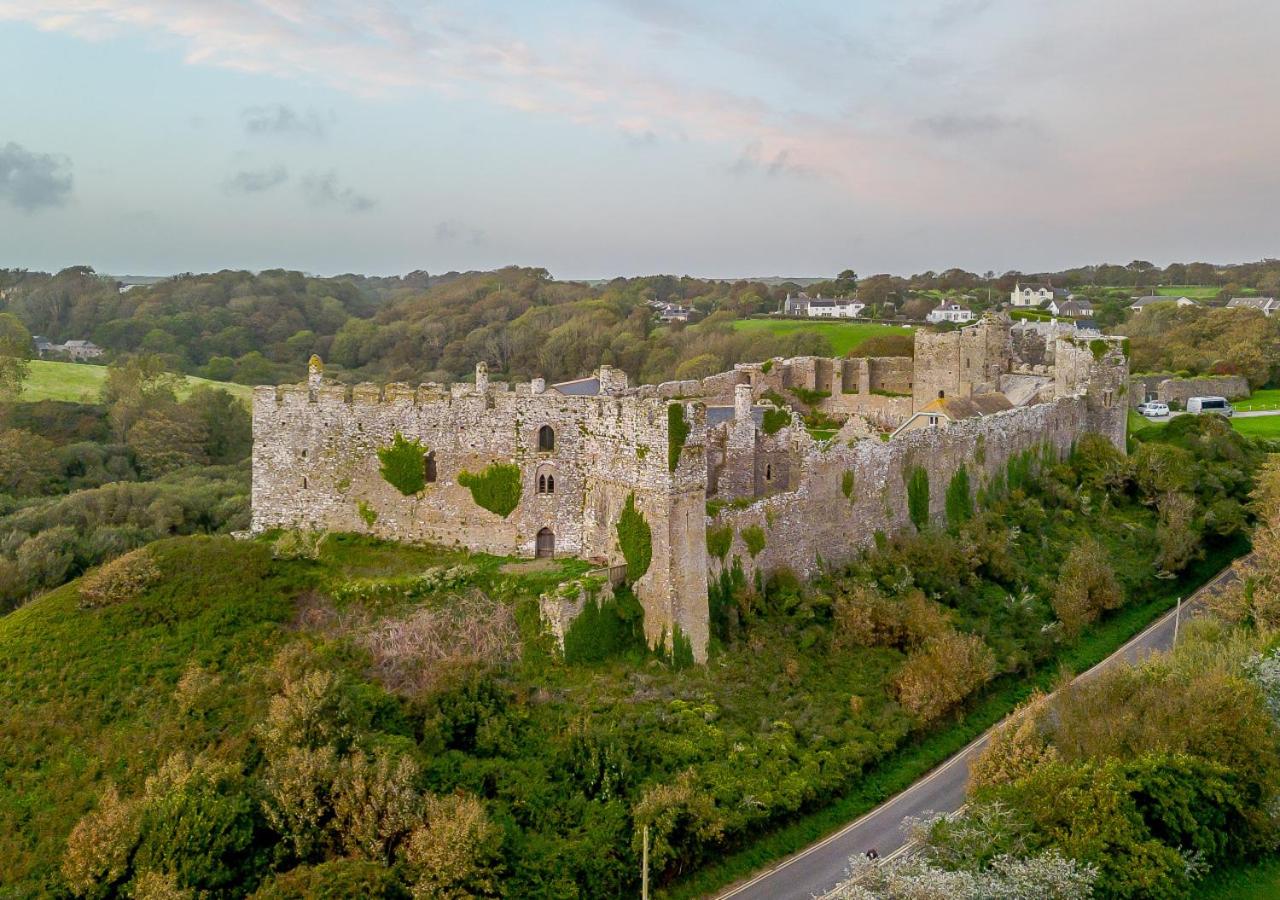 3 Bed in Manorbier oc-pw270a