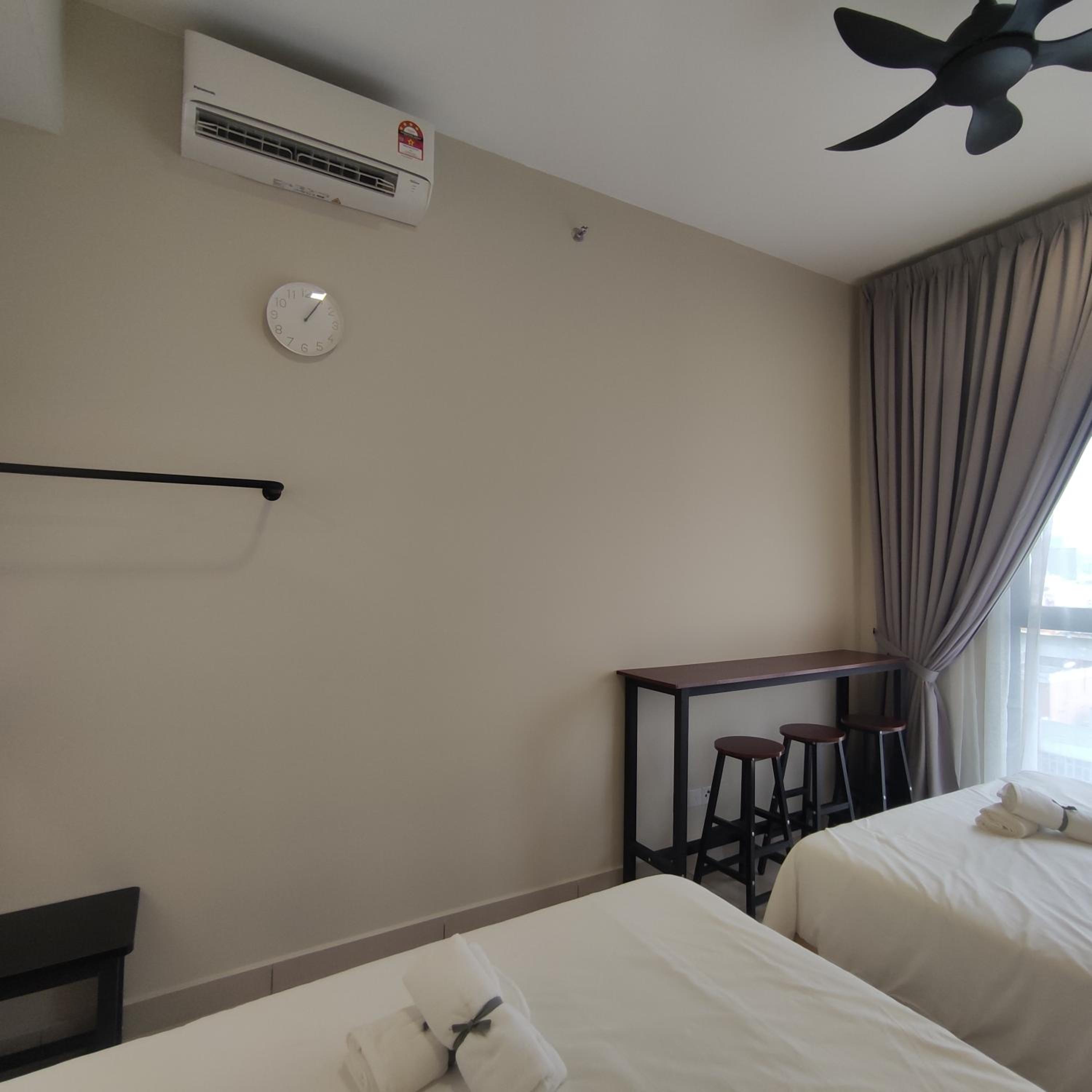 TRION studio 4 PAX tenseven
