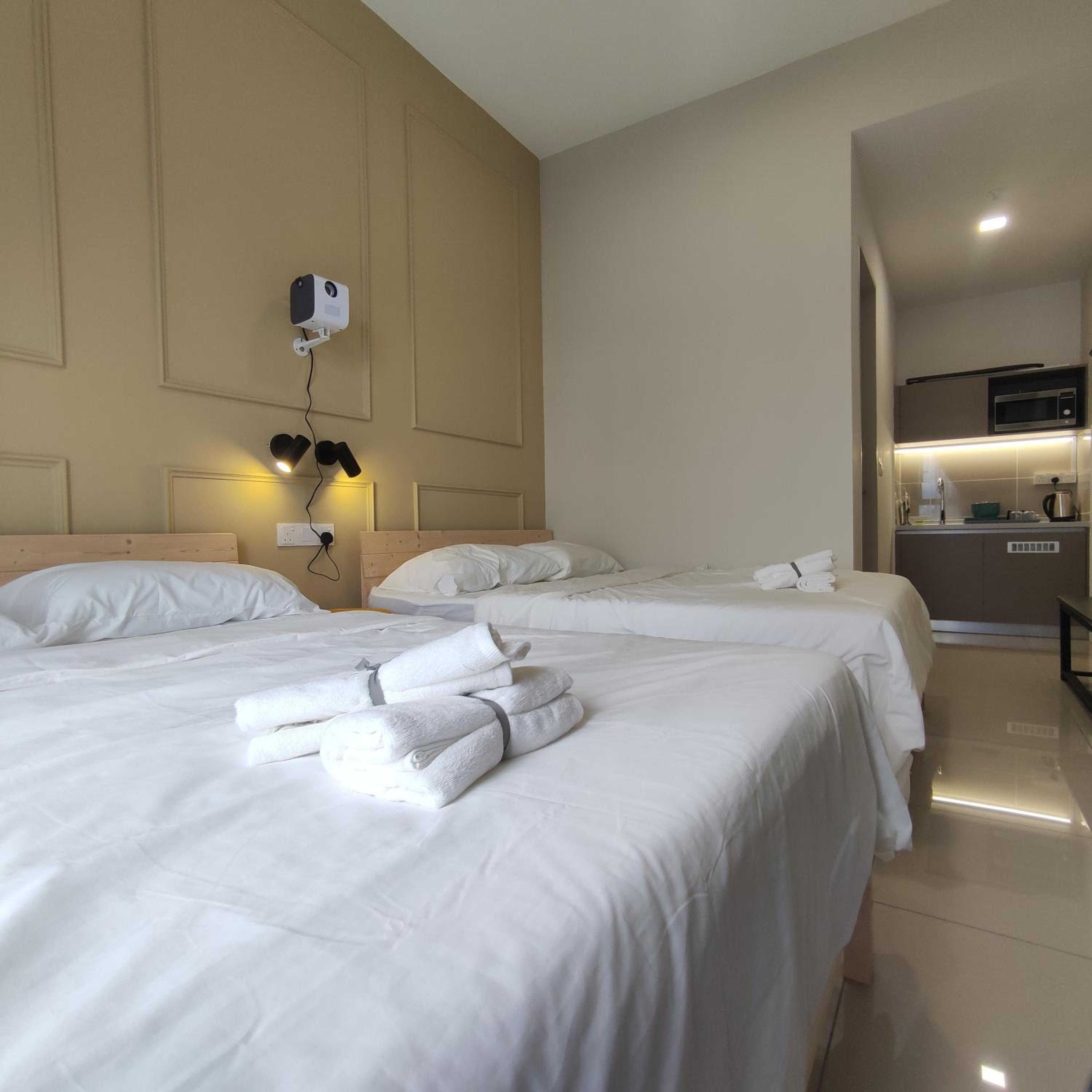 TRION studio 4 PAX tenseven
