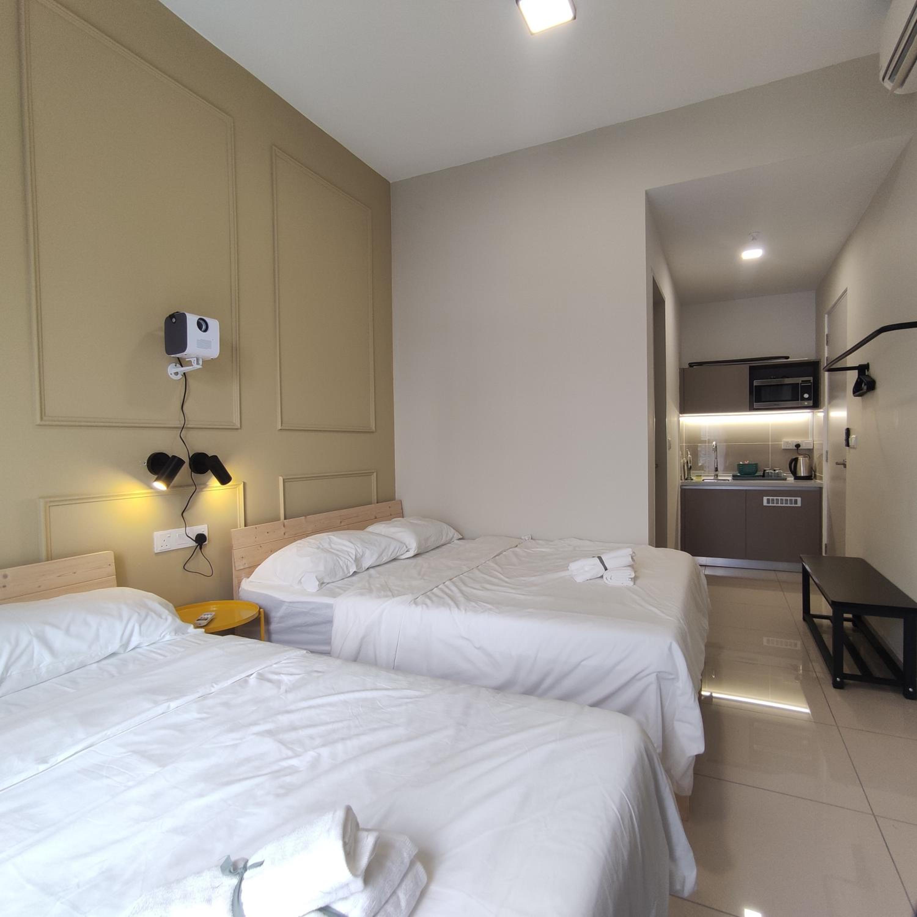 TRION studio 4 PAX tenseven