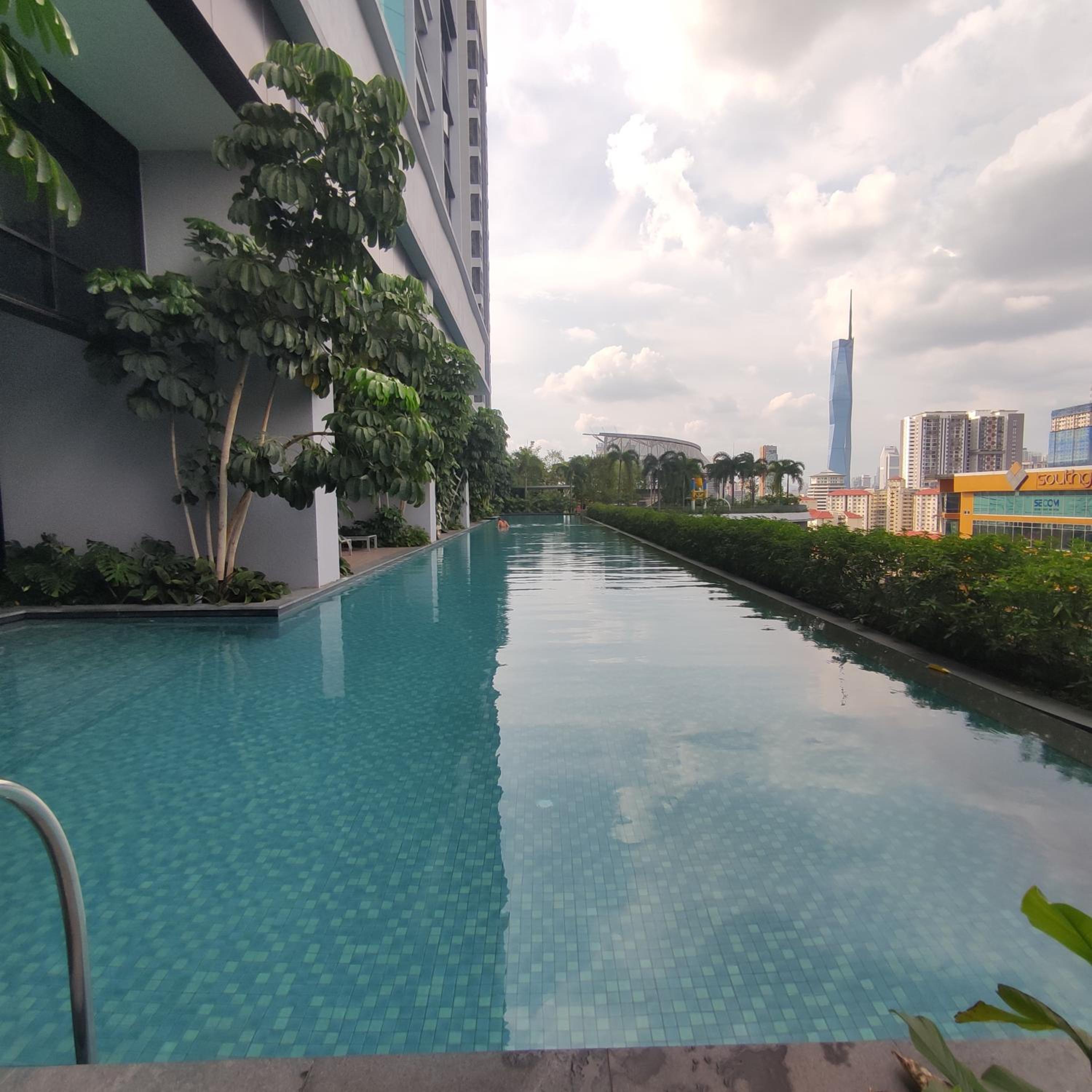 TRION studio 4 PAX tenseven