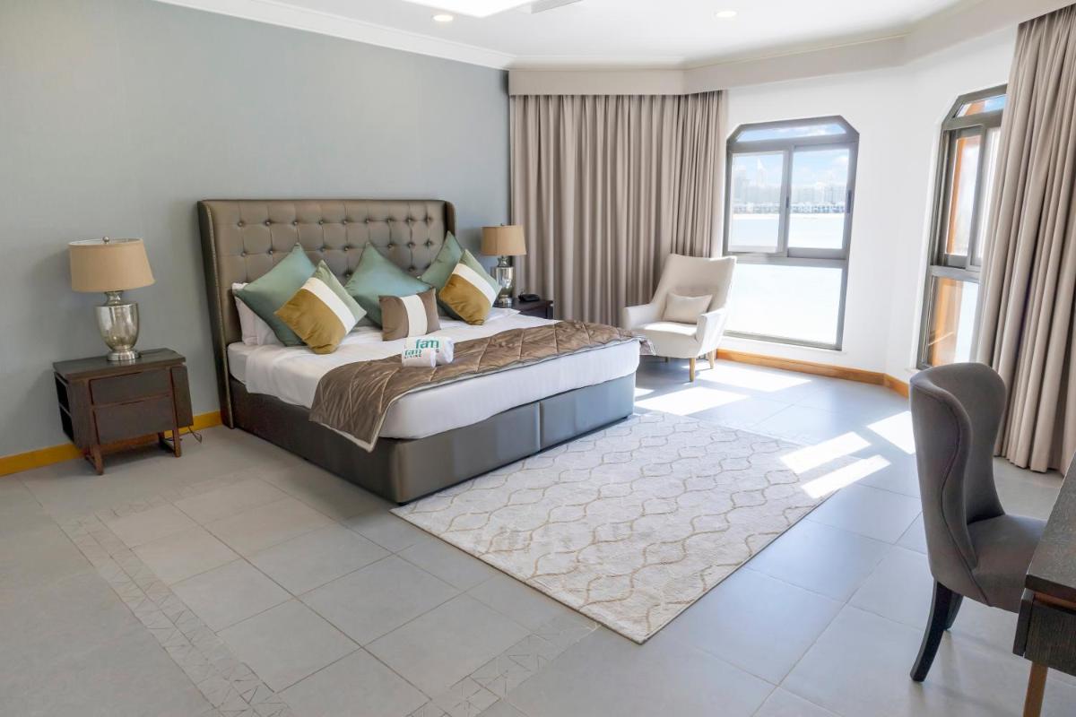 FAM Living - Palm Jumeirah - Beach Villas with Private Pool