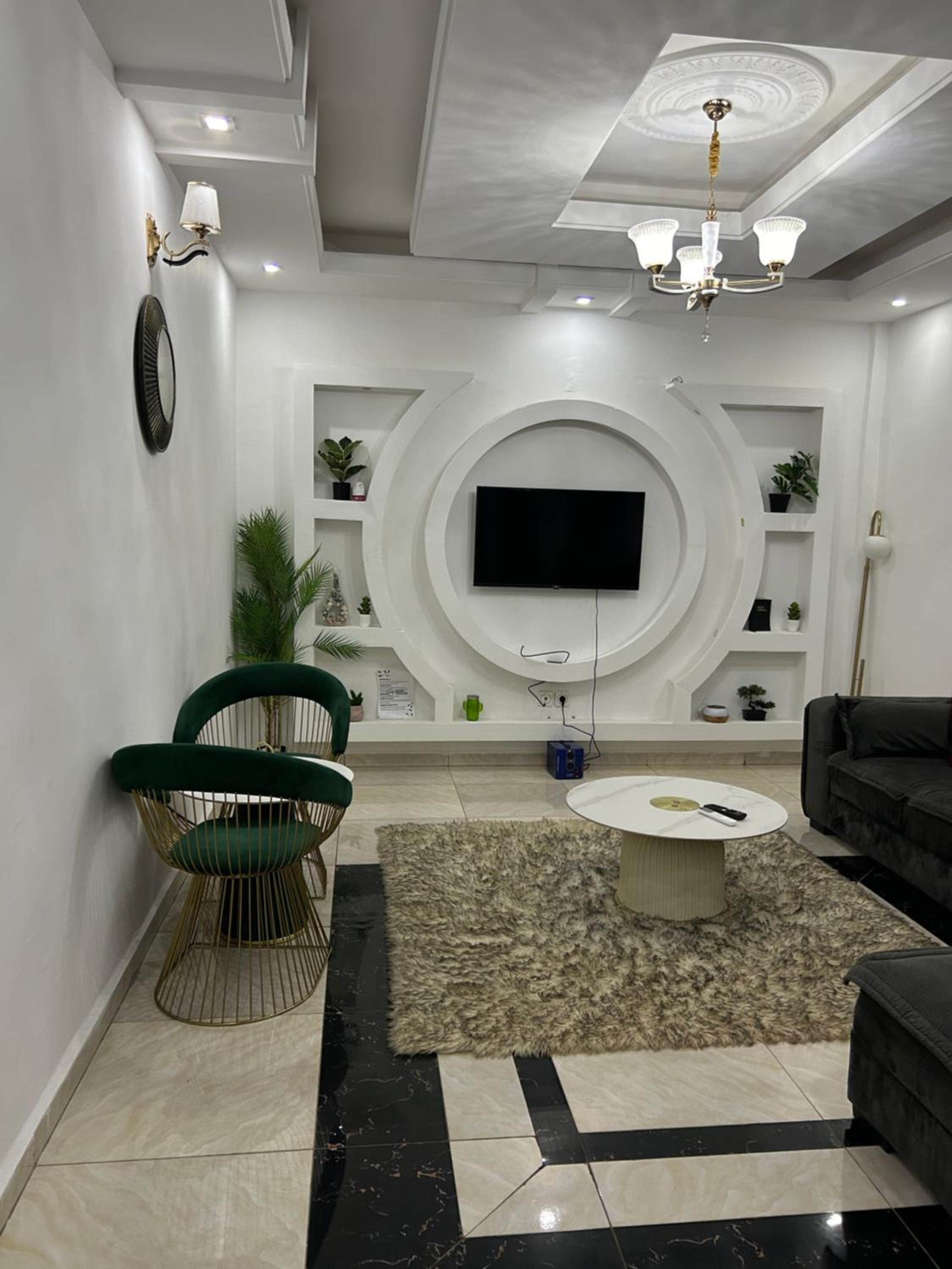 Deluxe Mansion