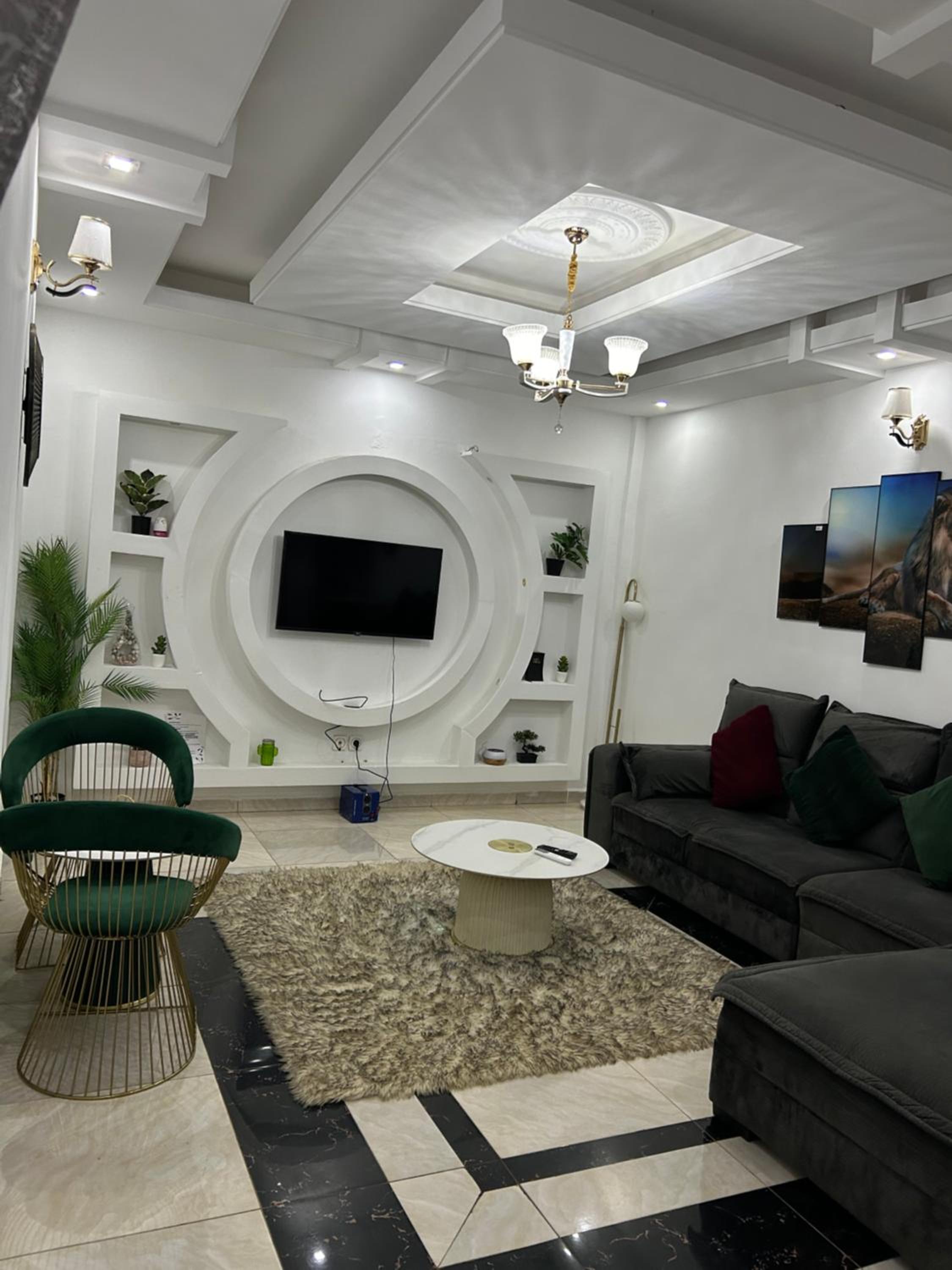 Deluxe Mansion