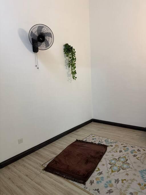 Home Vacays at Kota Puteri