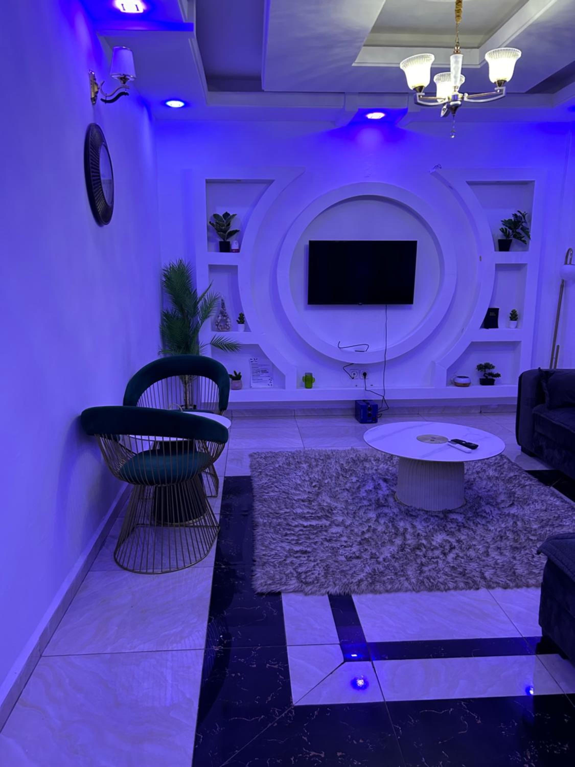 Deluxe Mansion