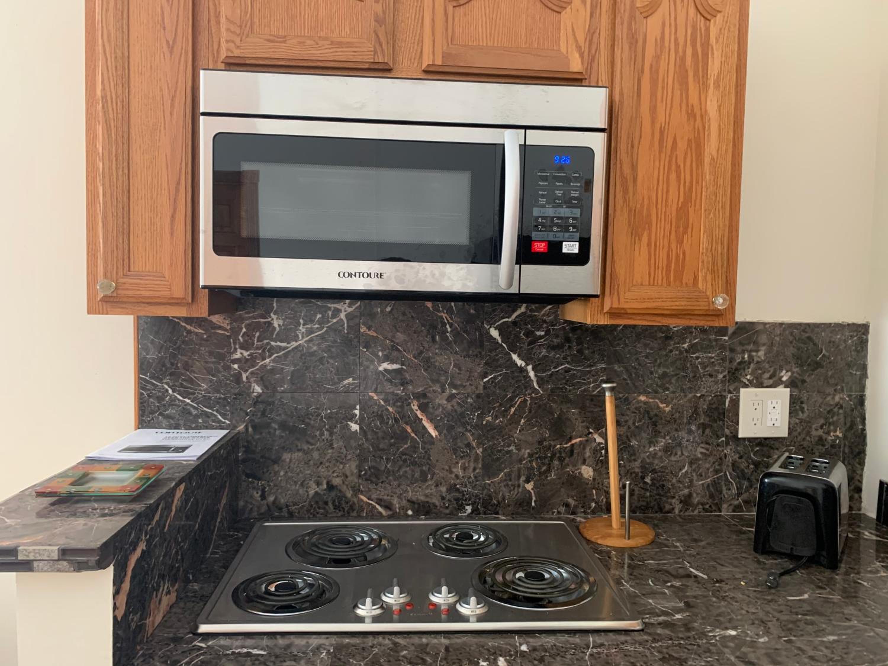 Garden View Guest Unit single bed ,kitchennate insuit full Bathroom