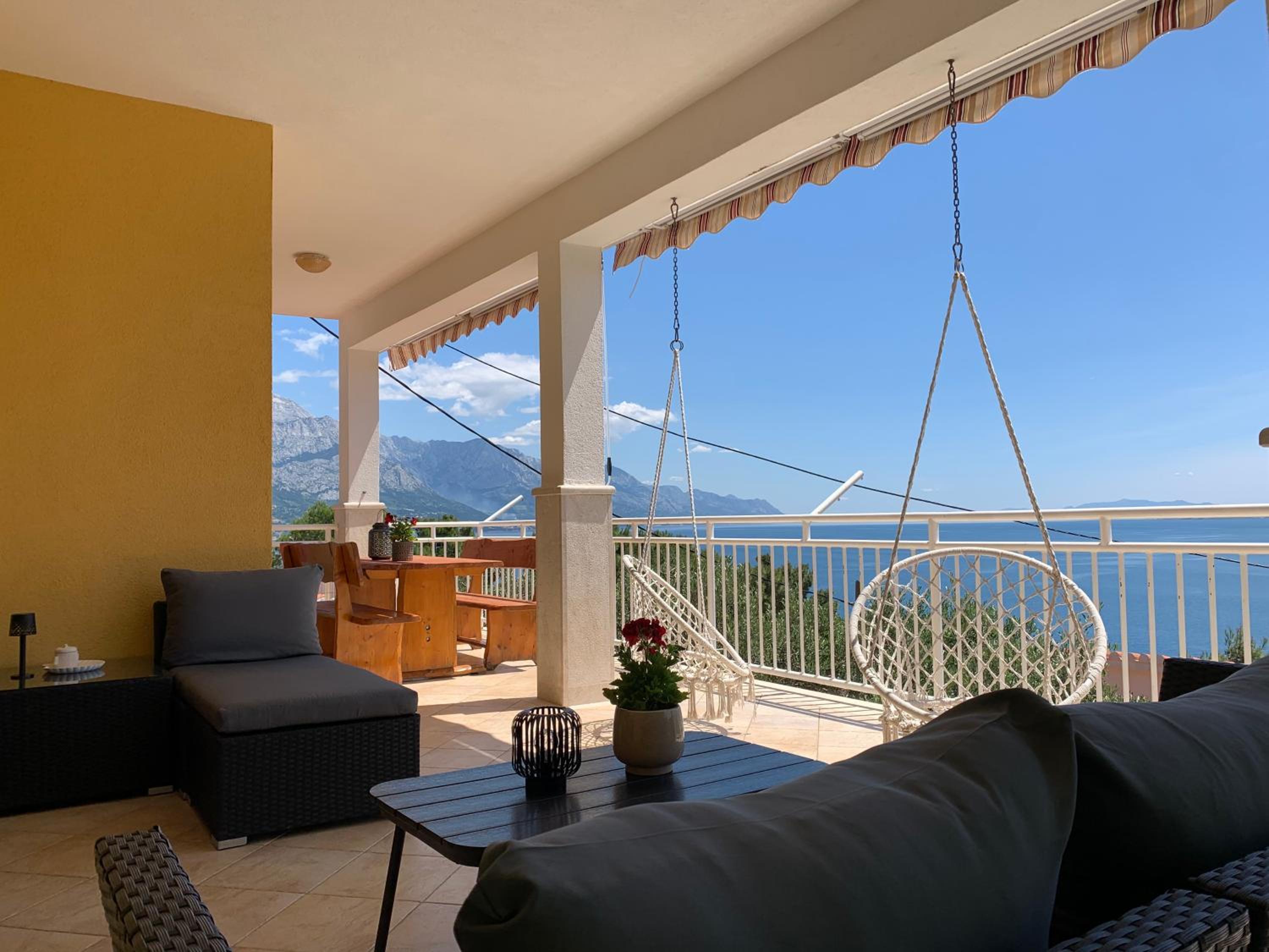 Hotel Omiš Relaxing Sea Lounge - Image 1