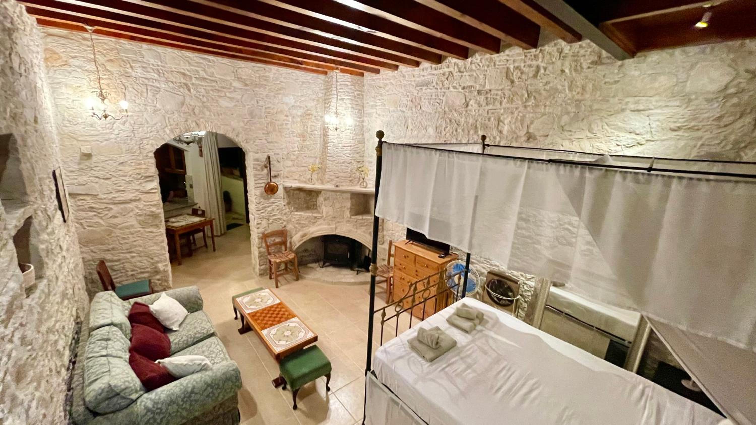 Juliet Suite by TrulyCyprus