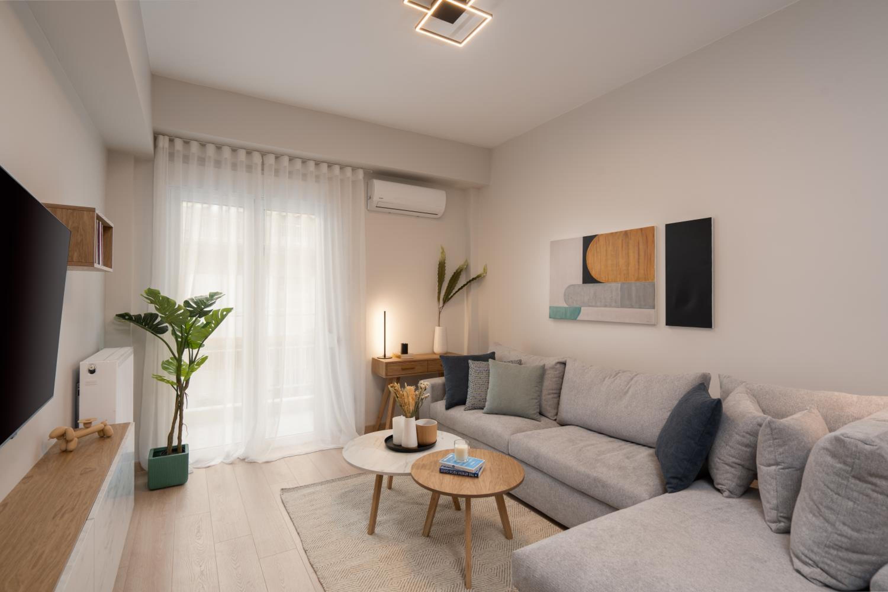 Luxurious Apartment In the Heart of Athens