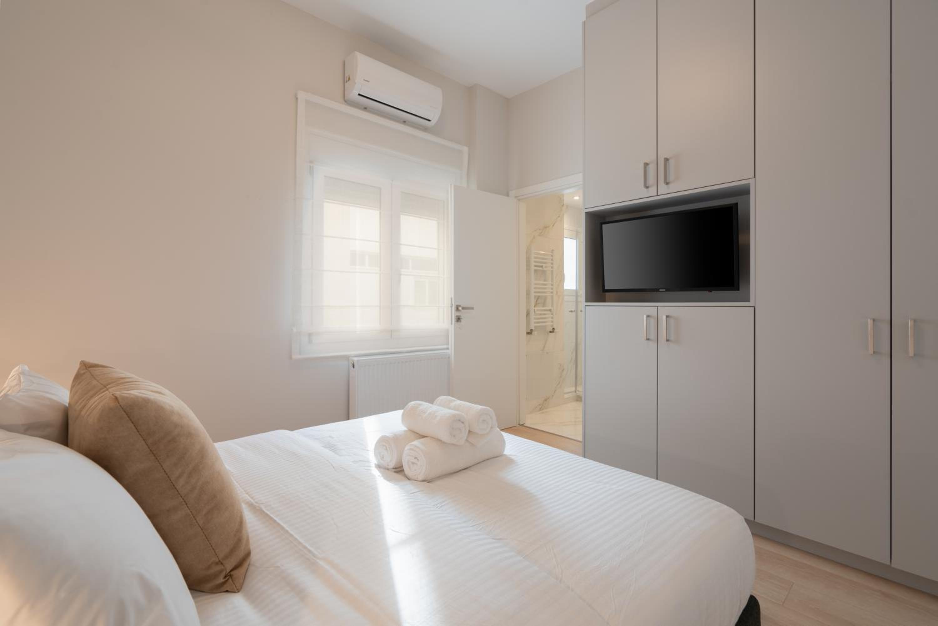 Luxurious Apartment In the Heart of Athens