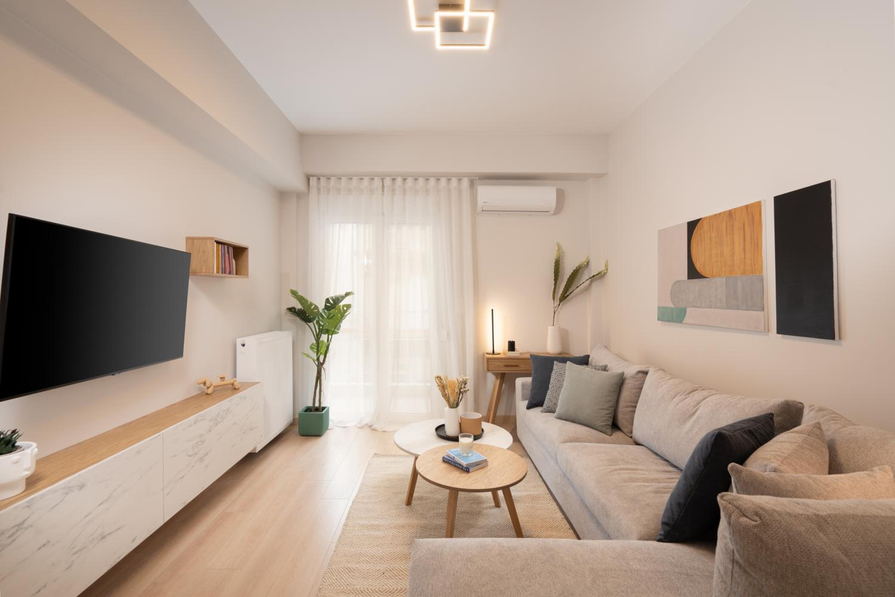 Luxurious Apartment In the Heart of Athens