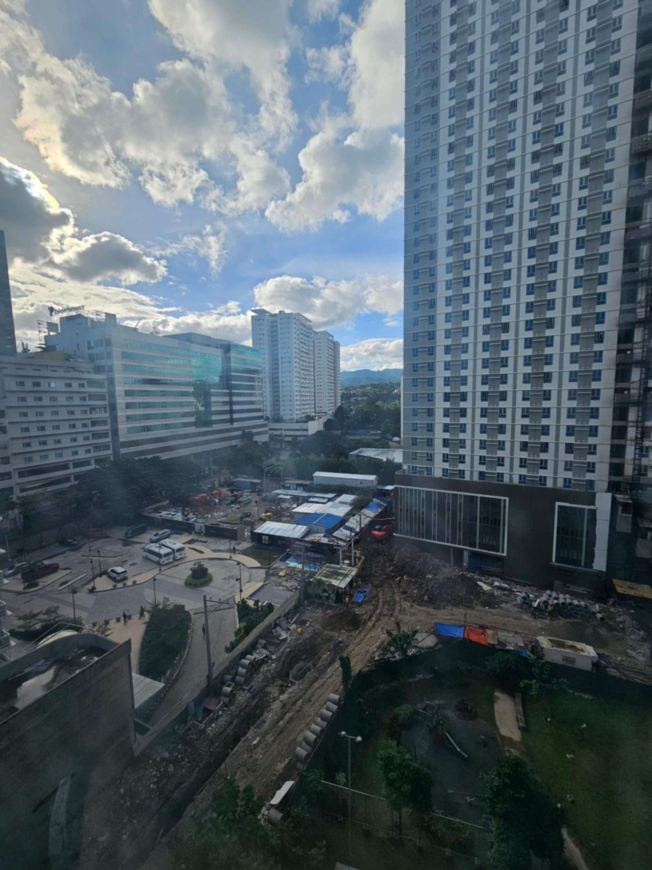 Best inn CEBU Avida Riala Tower 2 716 view 5
